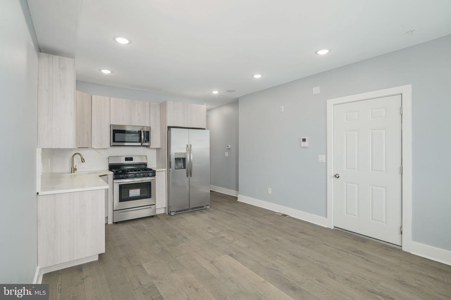 1521 Carpenter St #1