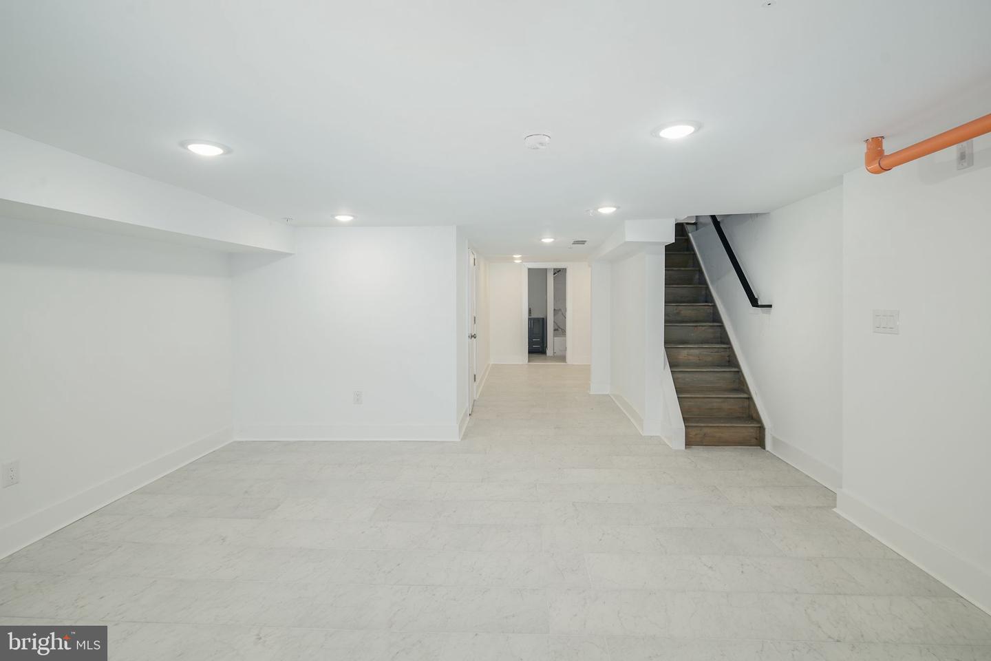 1521 Carpenter St #1