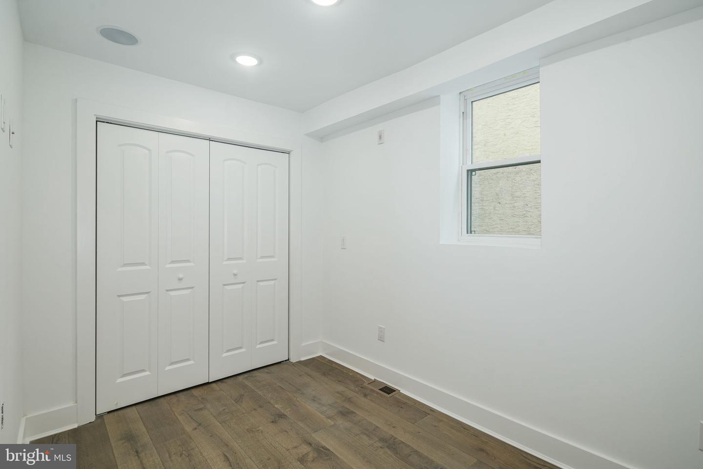 1521 Carpenter St #1