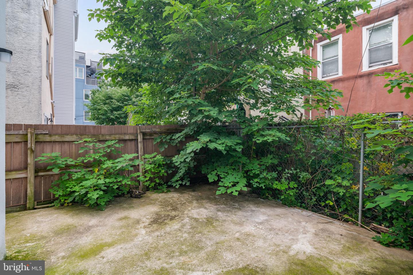 1521 Carpenter St #1