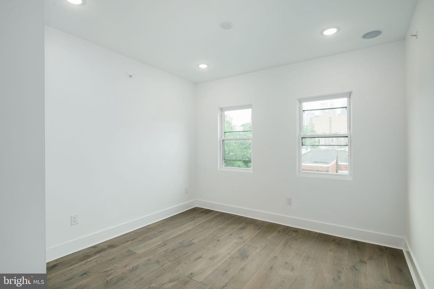 1521 Carpenter St #3