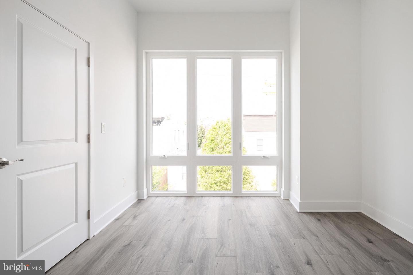 2032 E Susquehanna Ave #2