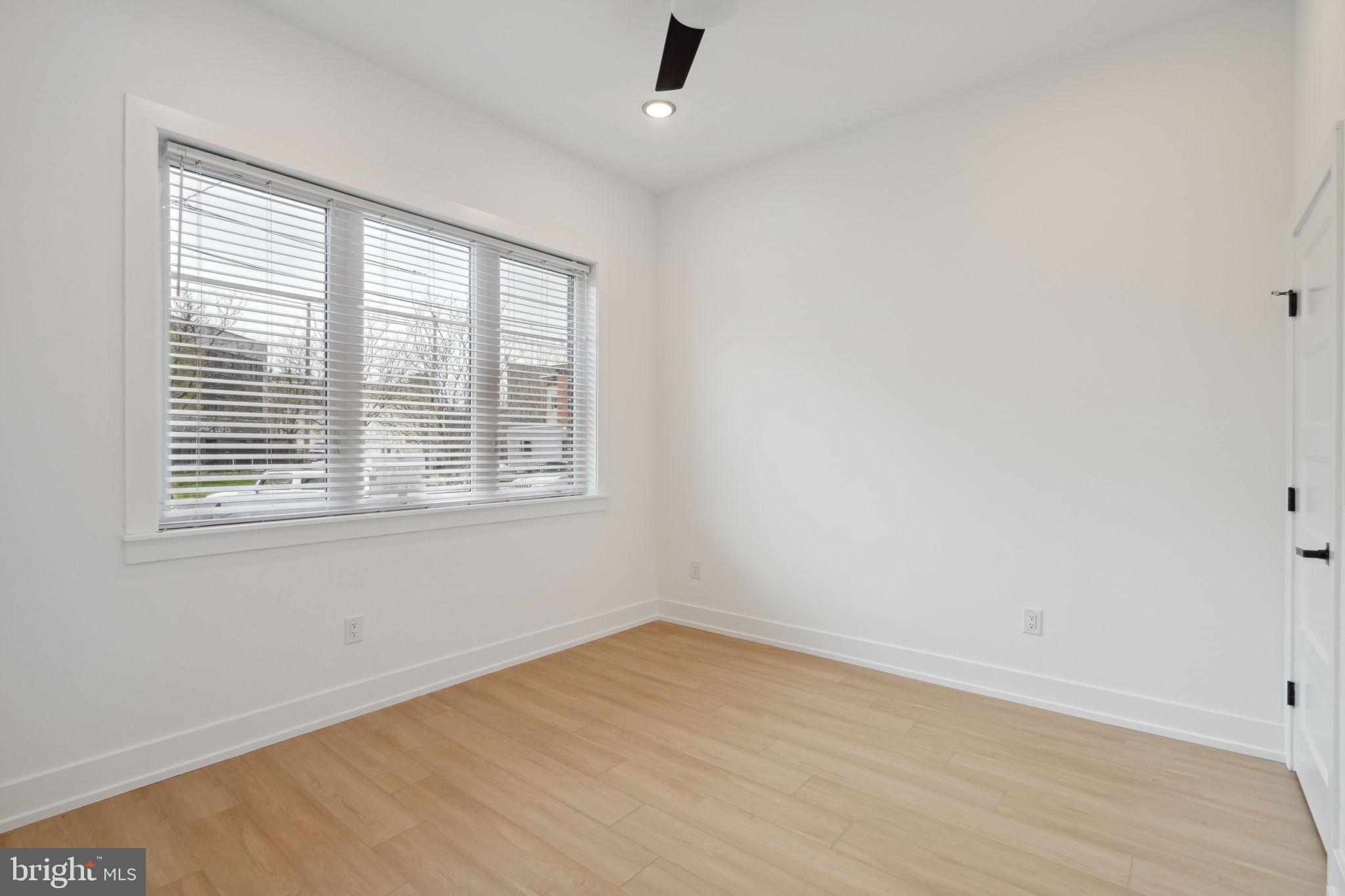 129 E Cumberland St #2