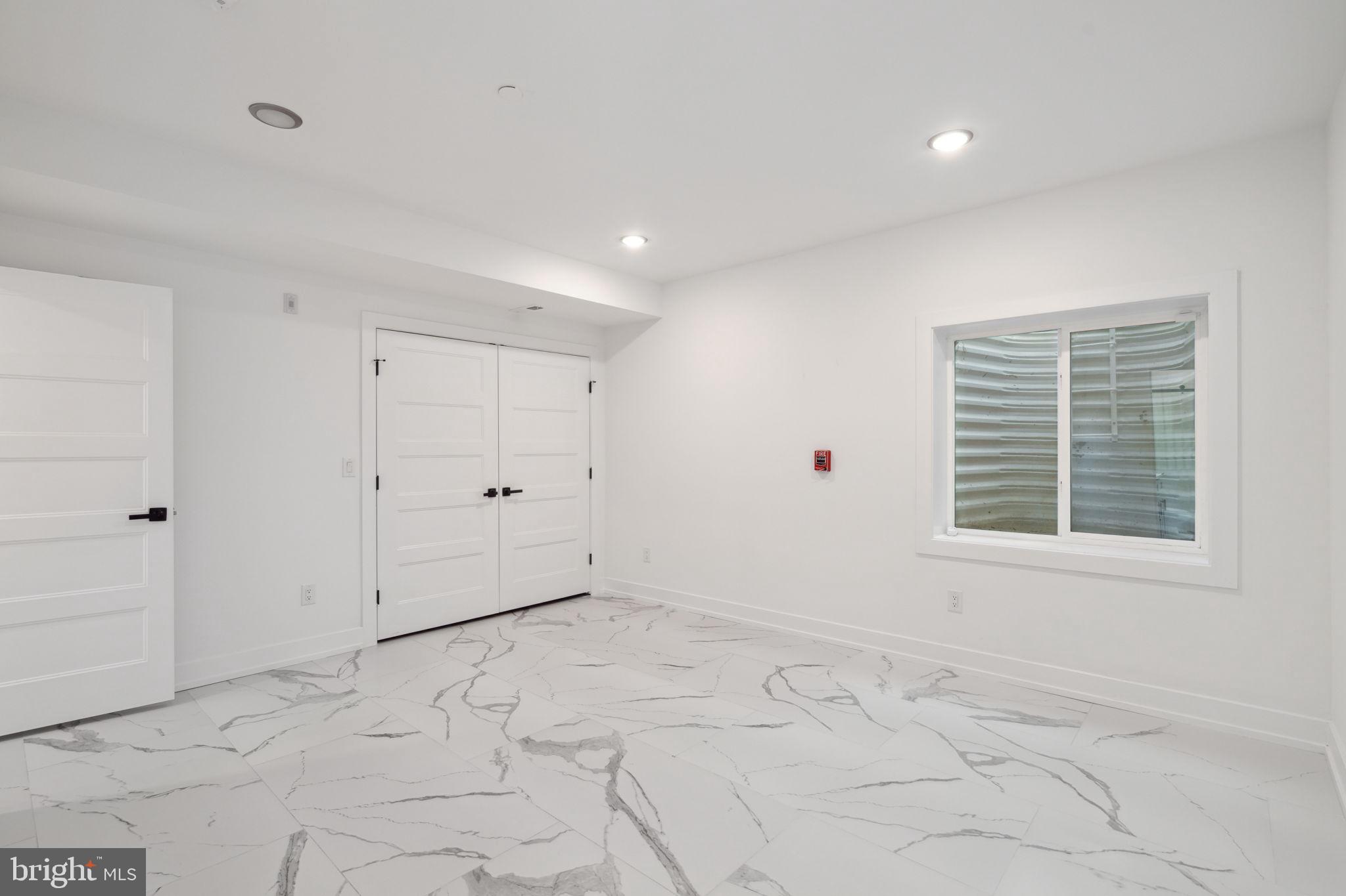 129 E Cumberland St #2