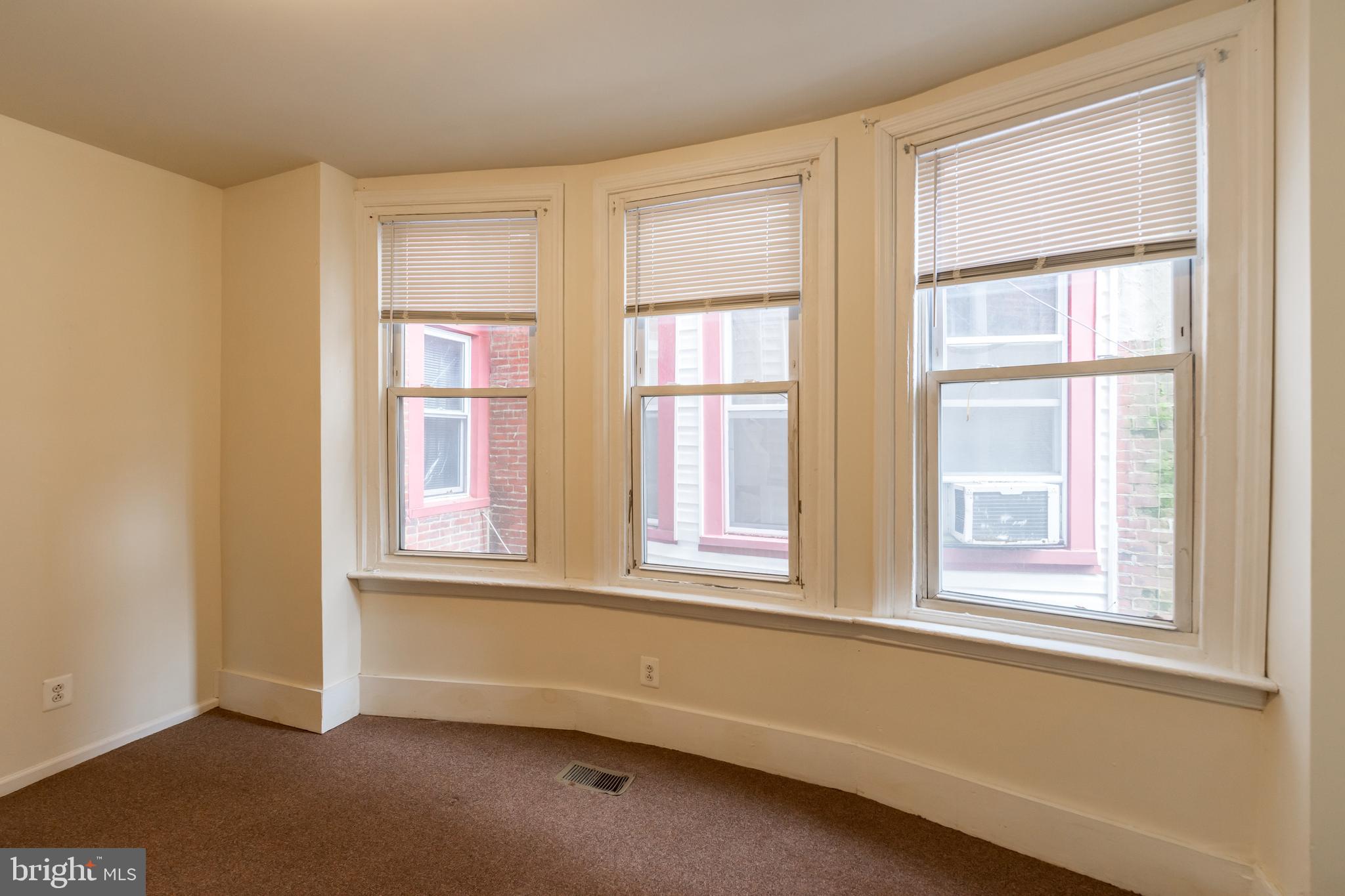 5012 WALNUT ST #UNIT 1