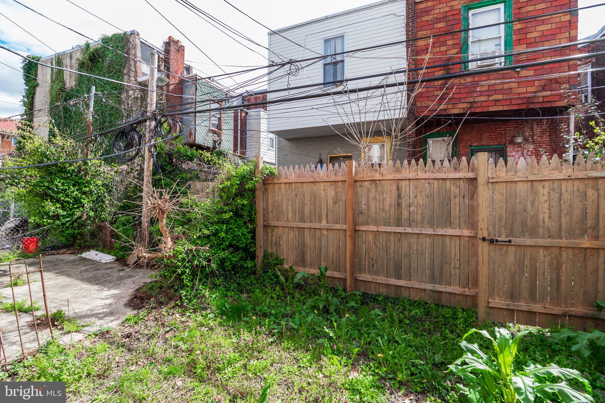 5012 WALNUT ST #UNIT 1