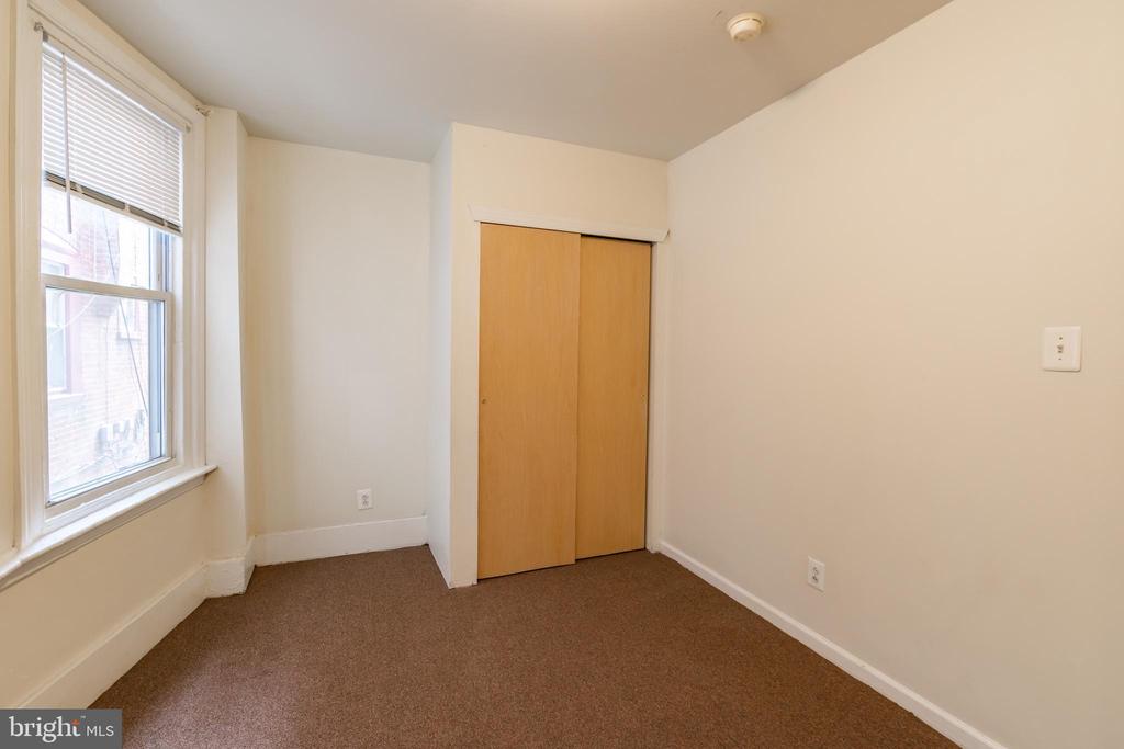 5012 WALNUT ST #UNIT 1