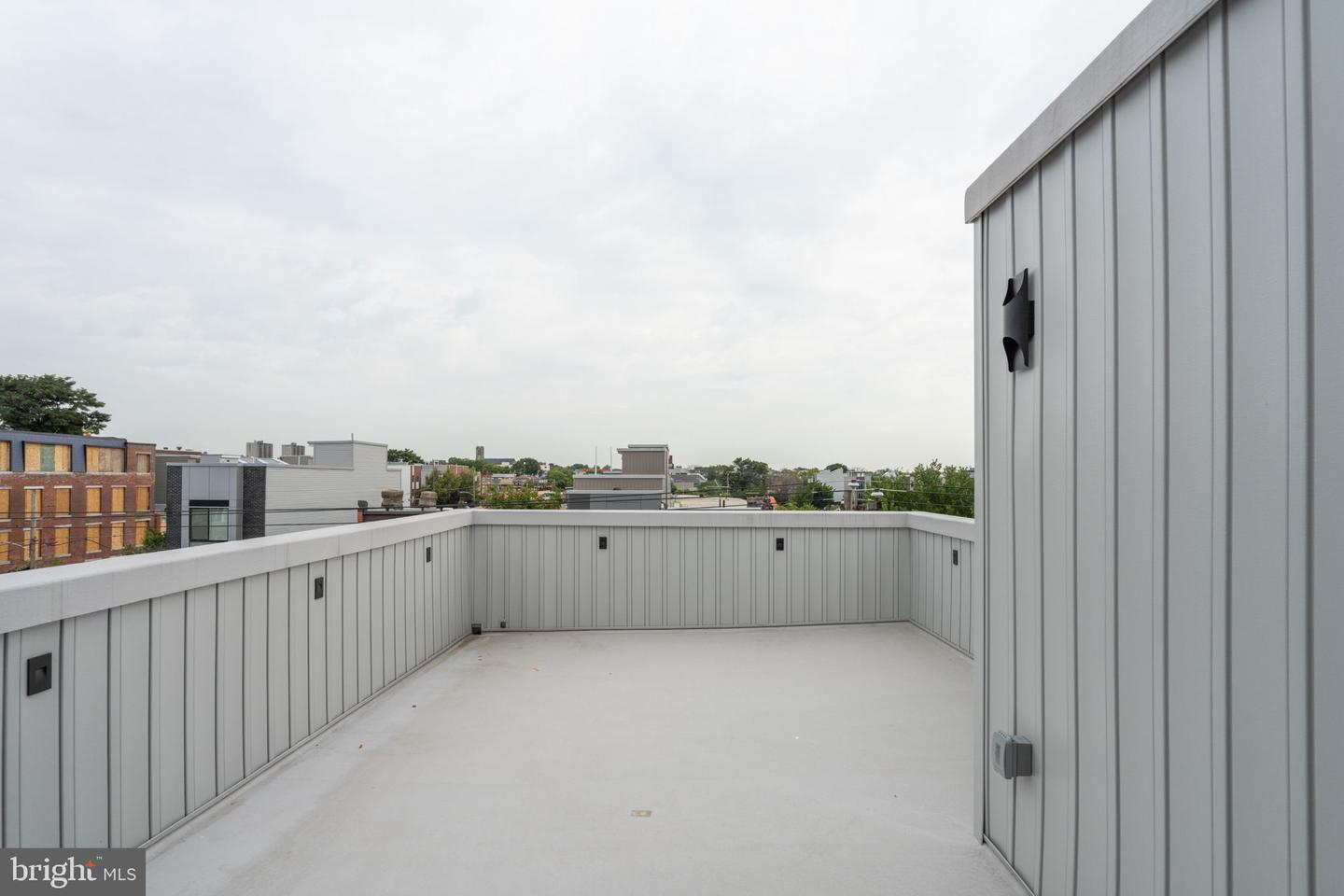528 W Berks St #2