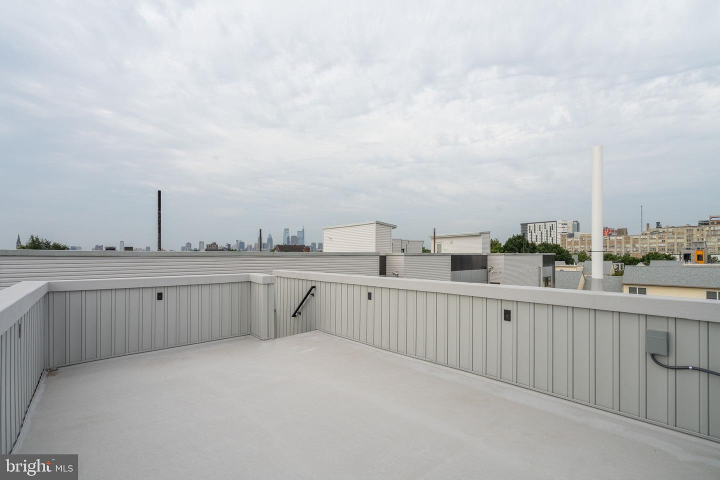 528 W Berks St #2