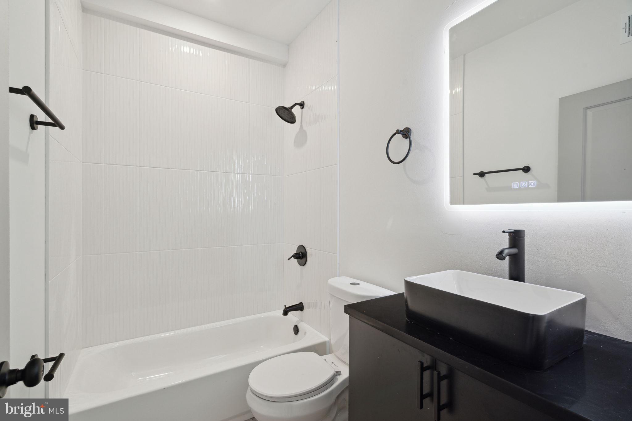 156 W Cumberland St #1