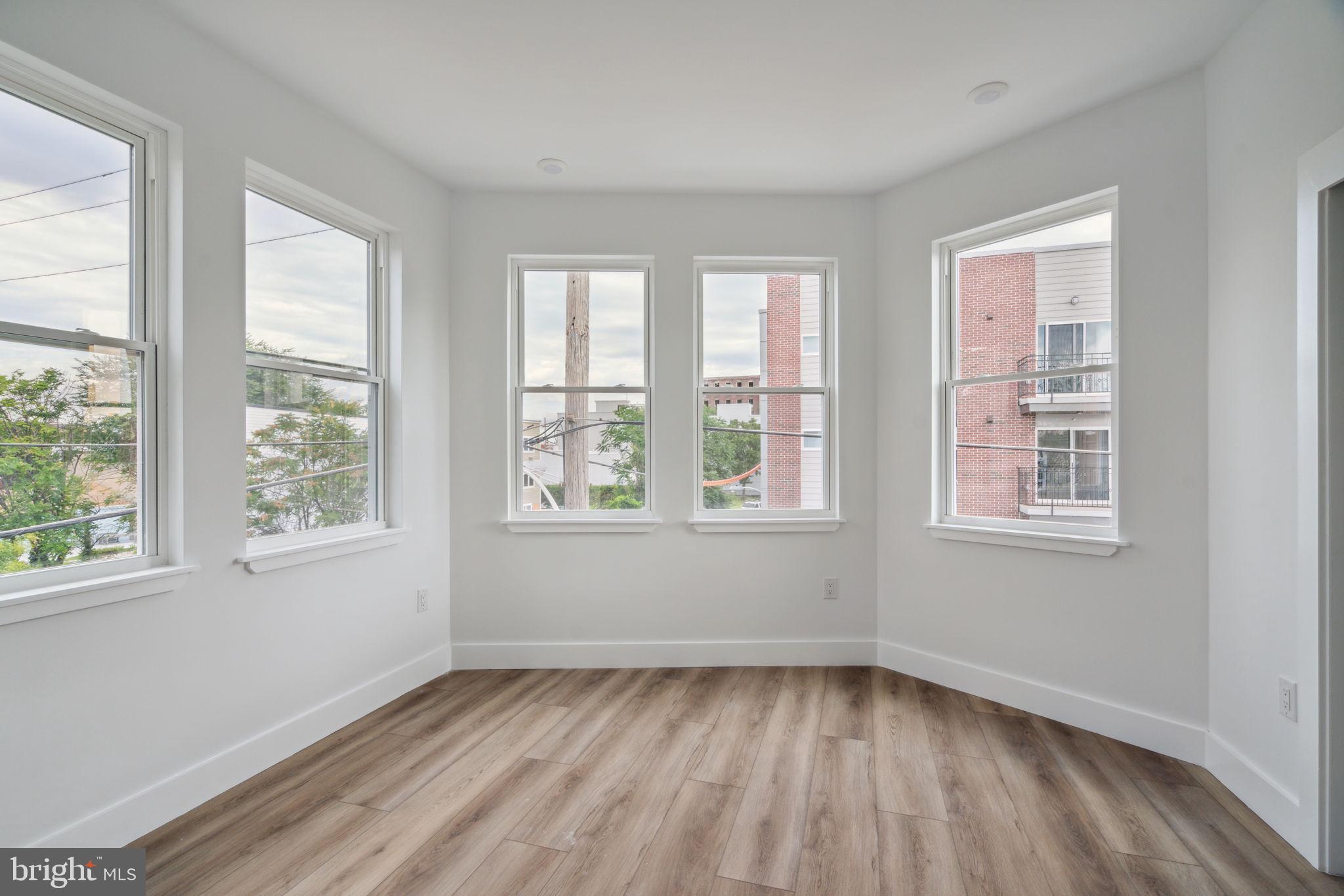 156 W Cumberland St #2