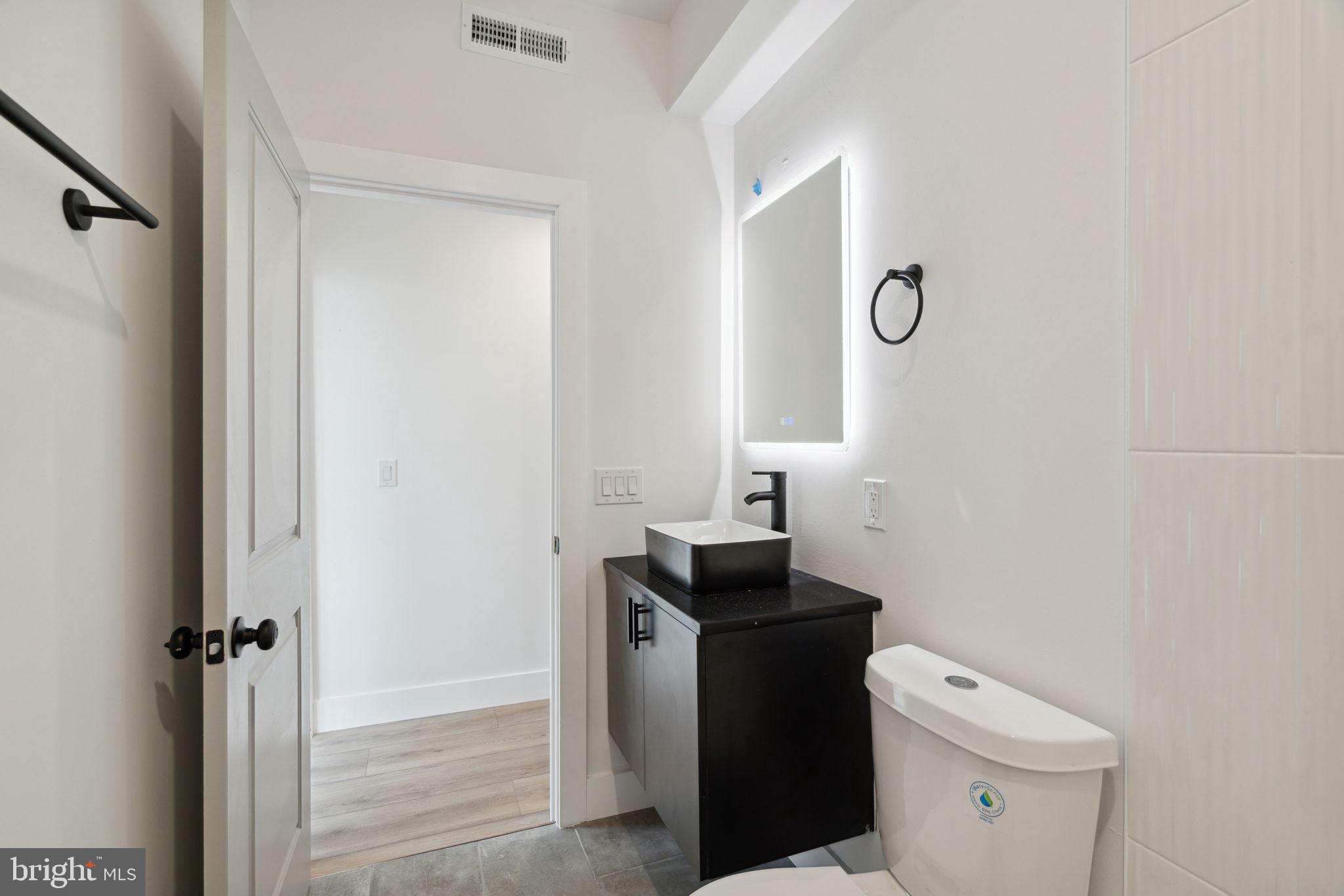 156 W Cumberland St #2