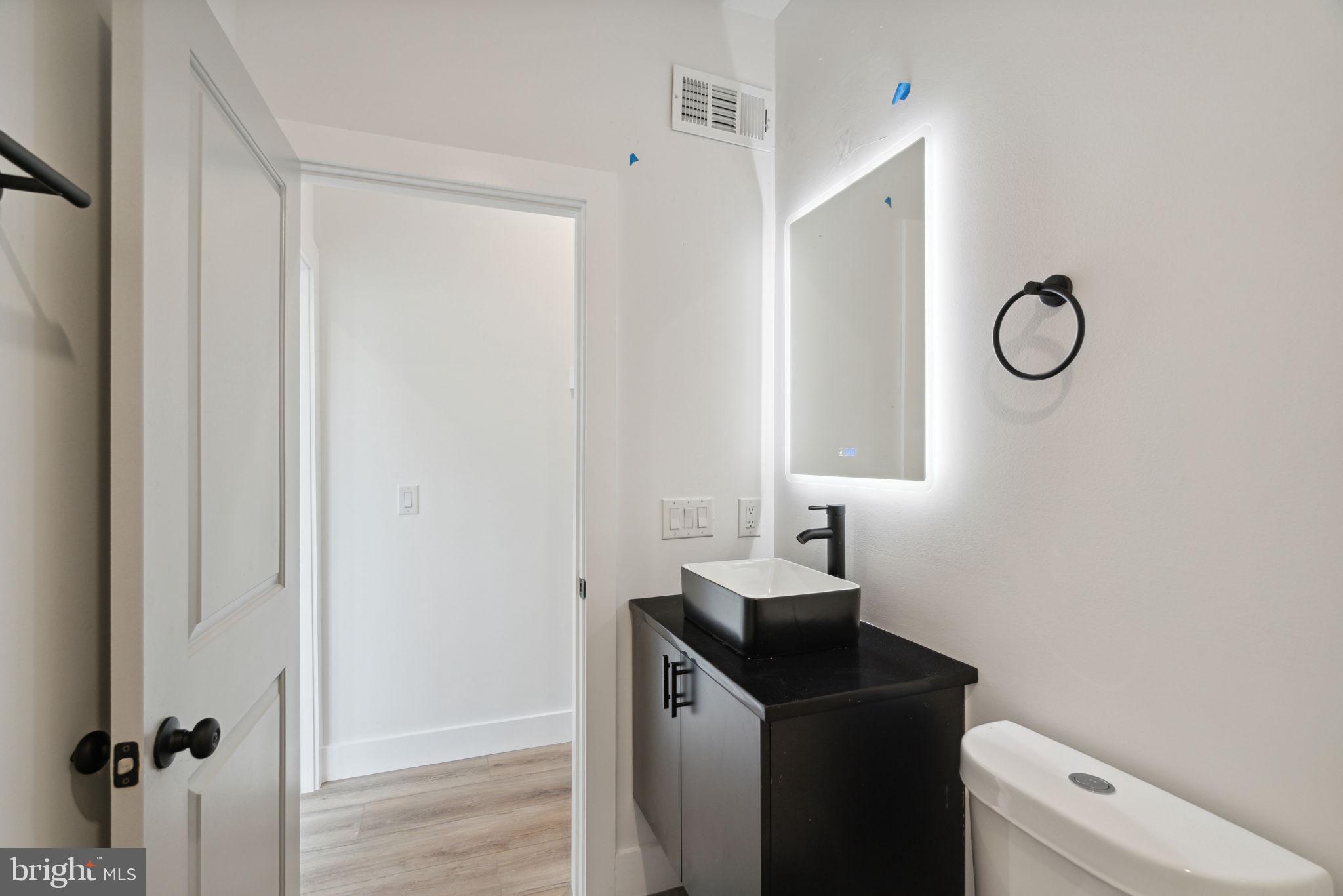 156 W Cumberland St #2