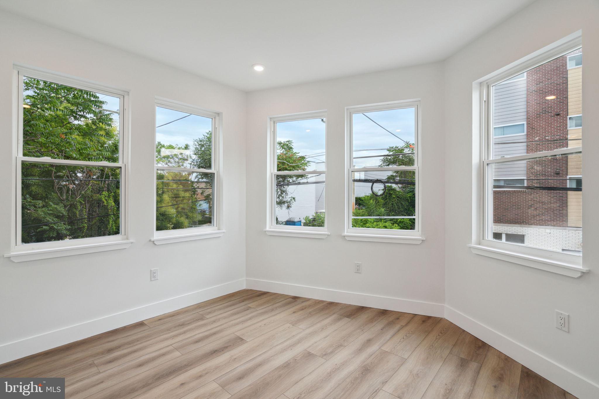 156 W Cumberland St #2