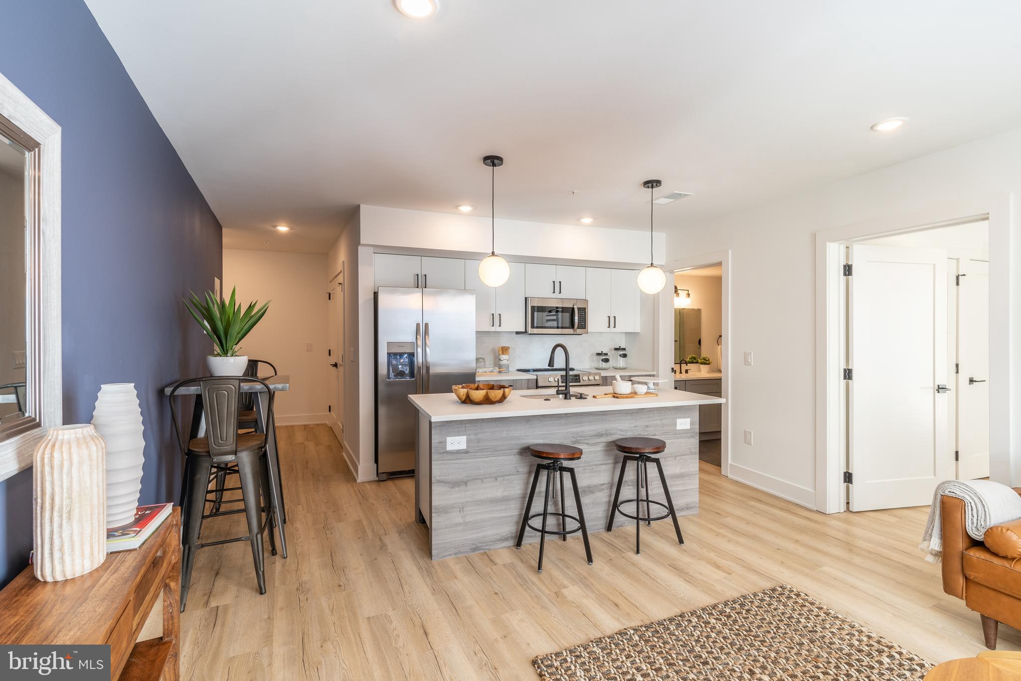 629 W GIRARD AVE #UNIT 205