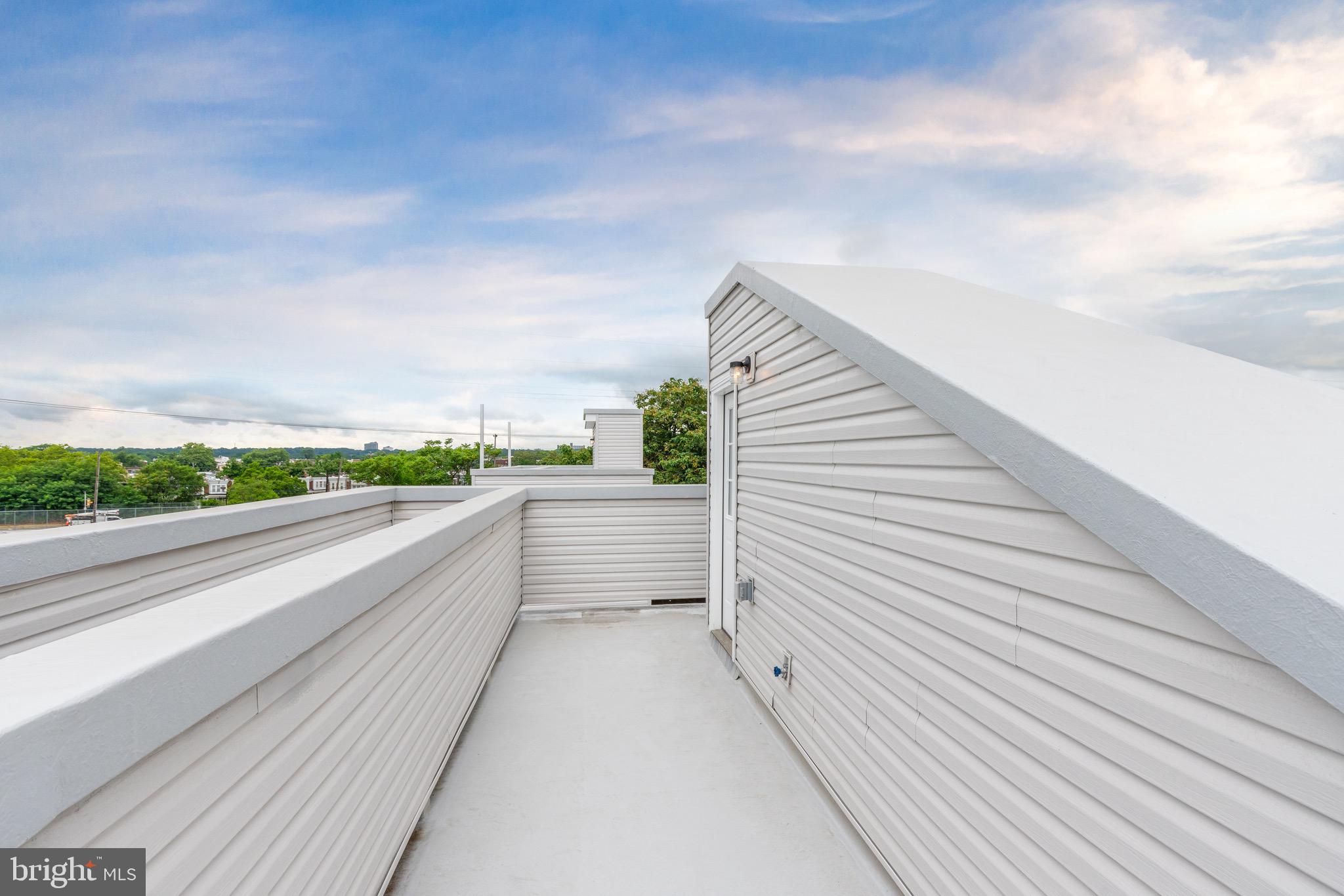 2729 W Glenwood Ave #B