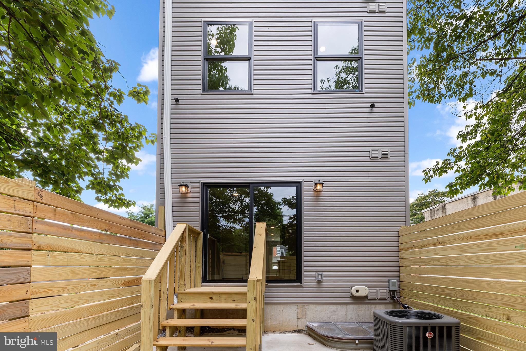 3921 Mount Vernon St #1