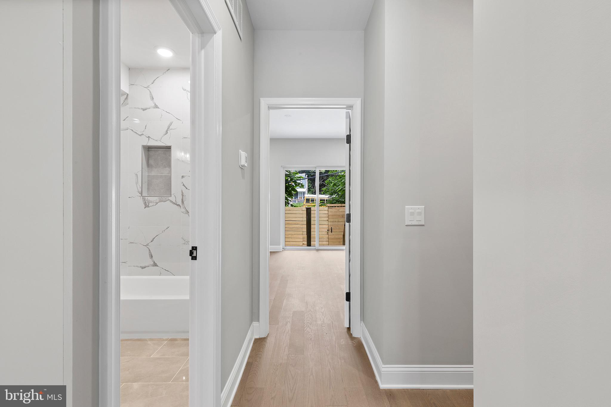 3921 Mount Vernon St #1