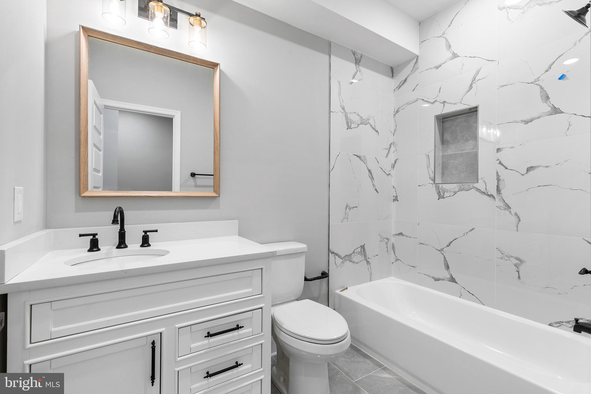 3921 Mount Vernon St #1