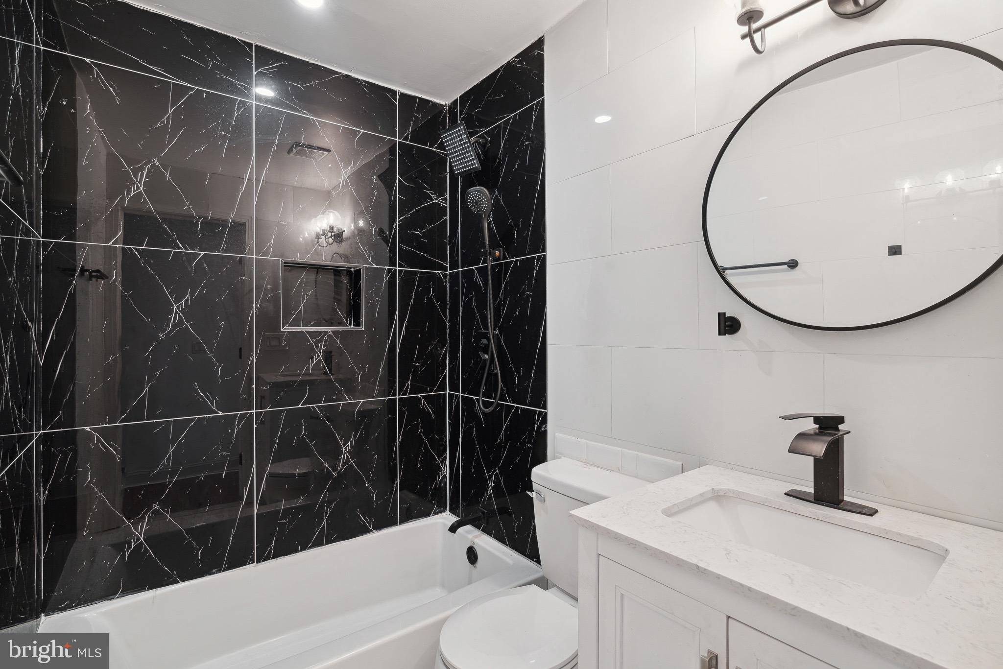 835 Corinthian Ave #1