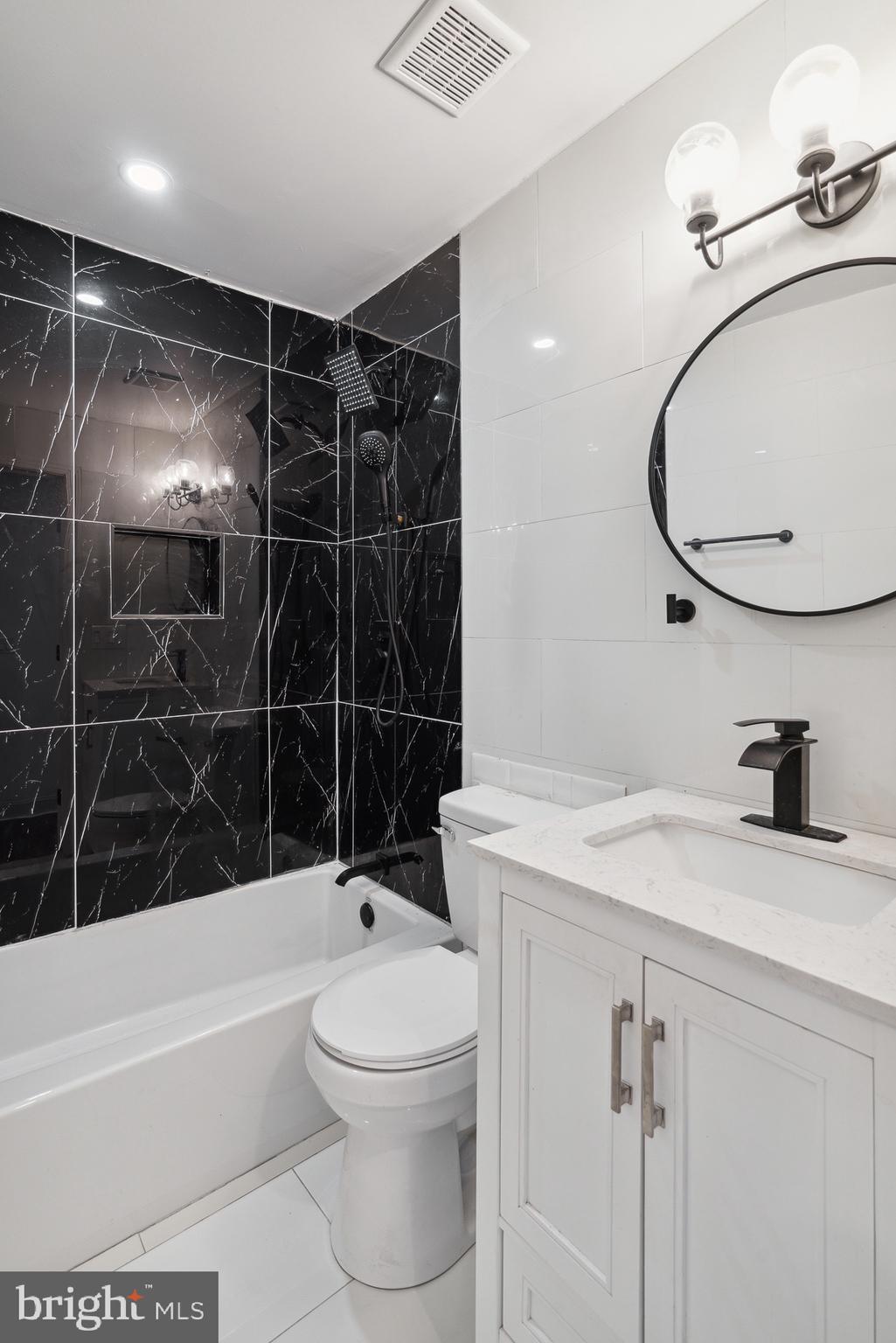 835 Corinthian Ave #1