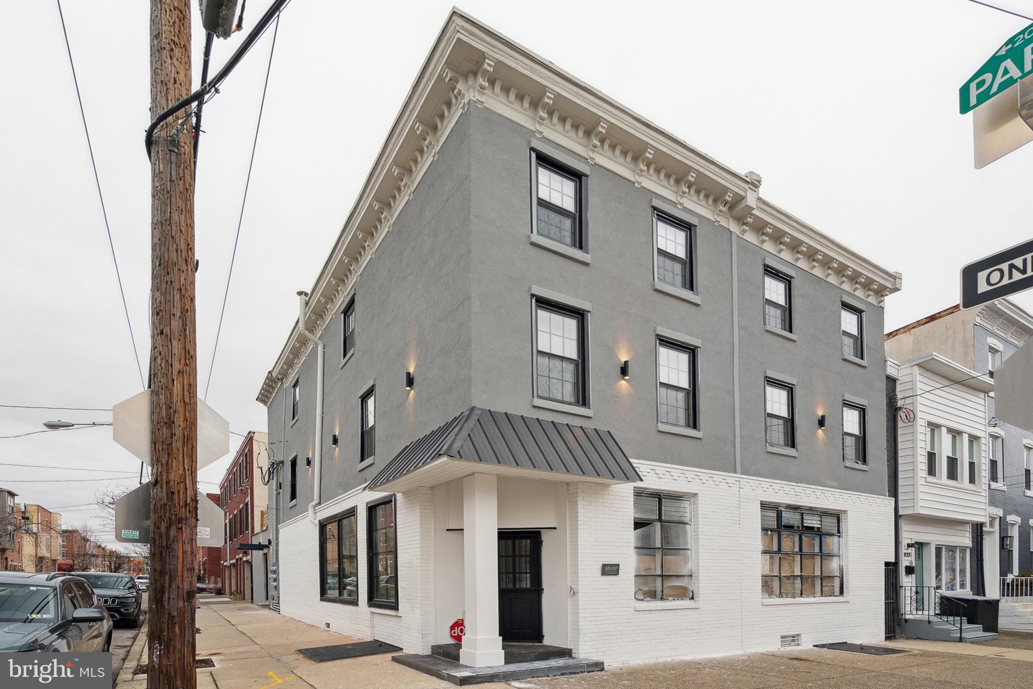 835 Corinthian Ave #1