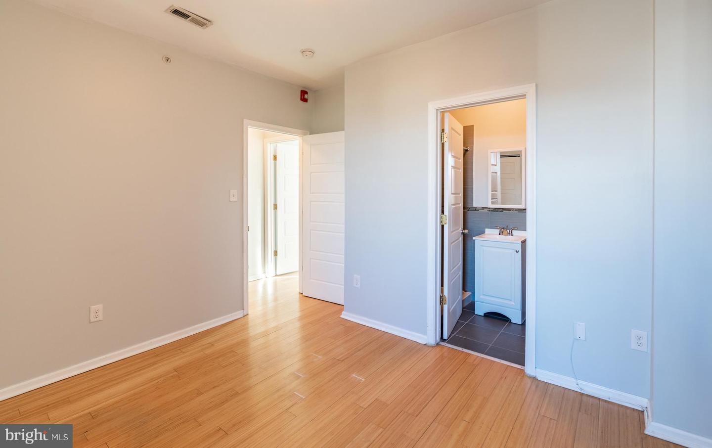 1833 W MASTER ST #UNIT 3