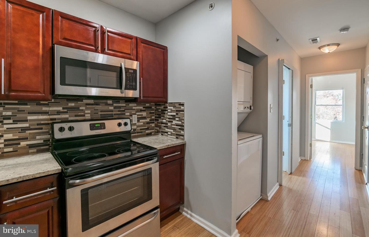 1833 W MASTER ST #UNIT 3