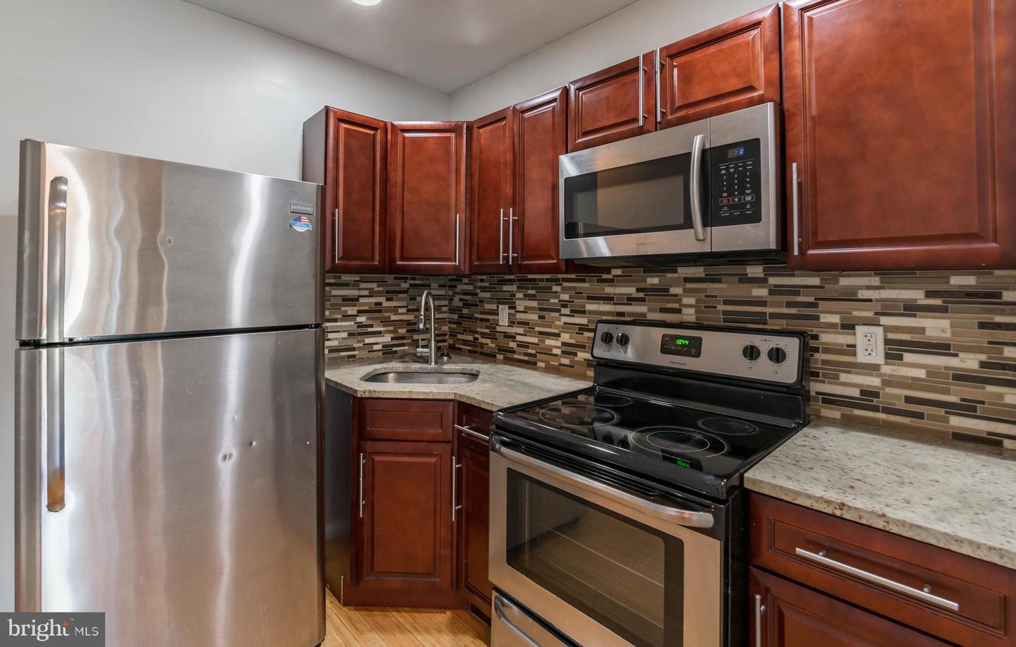 1833 W MASTER ST #UNIT 3