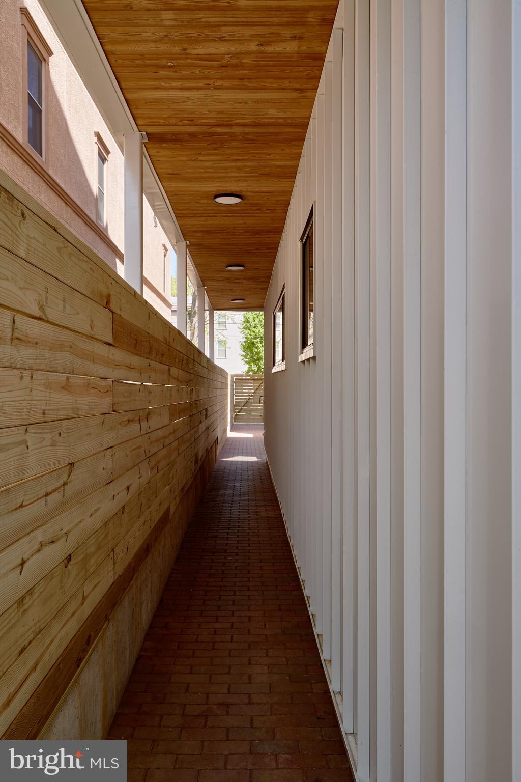 2011 Cambridge St #G