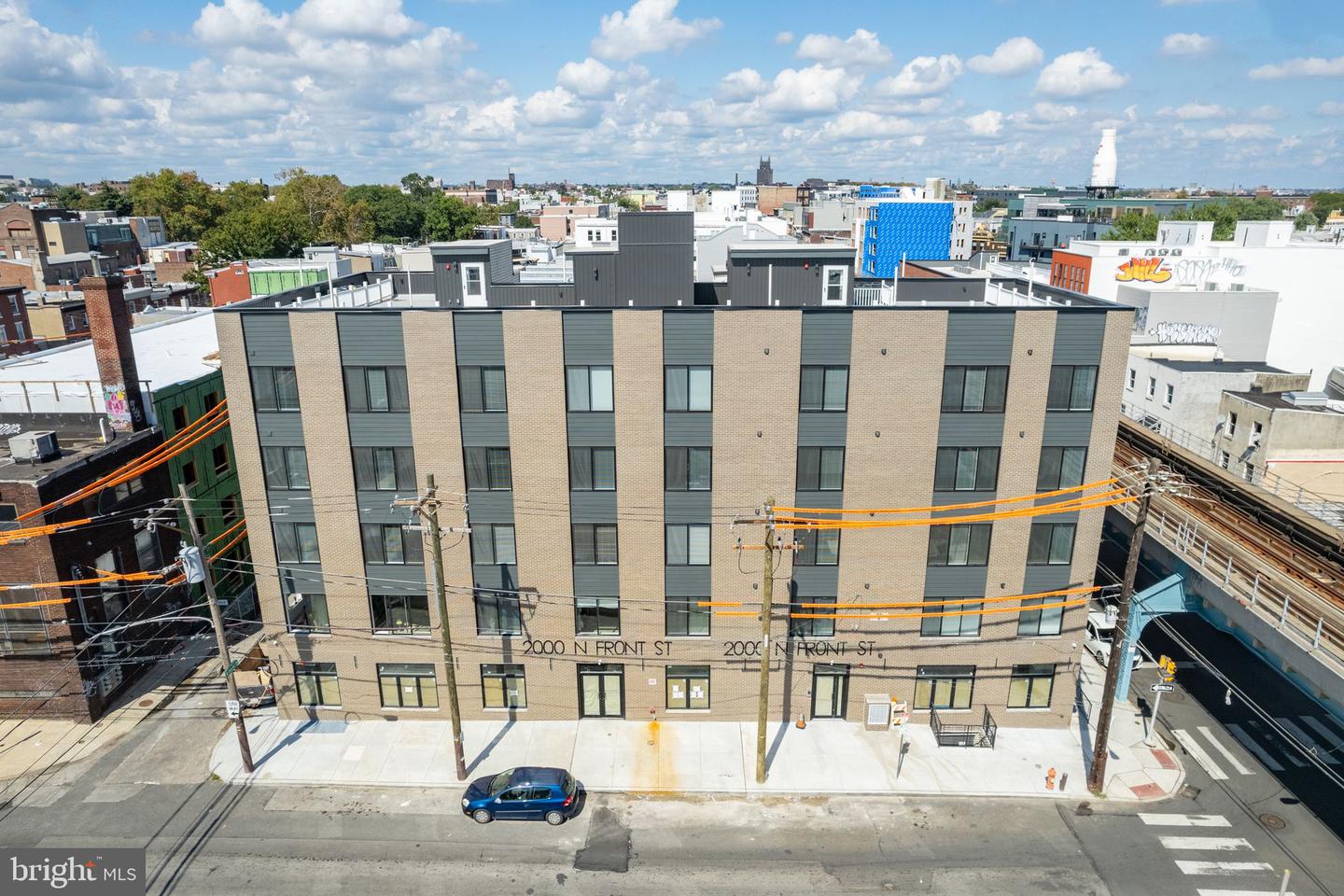 2000 N Front St #7