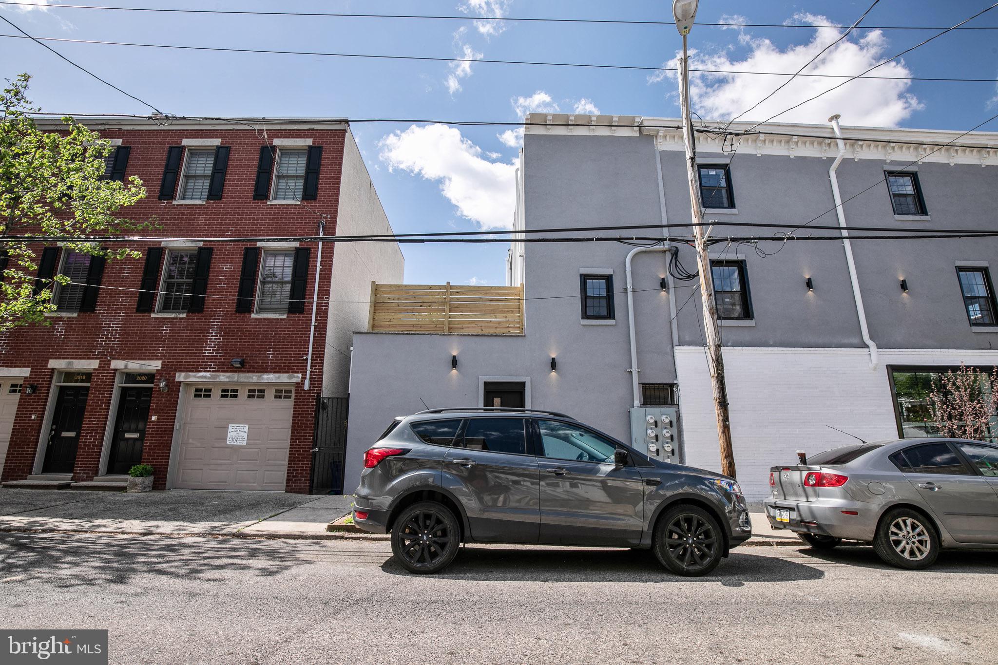 835 CORINTHIAN AVE #3