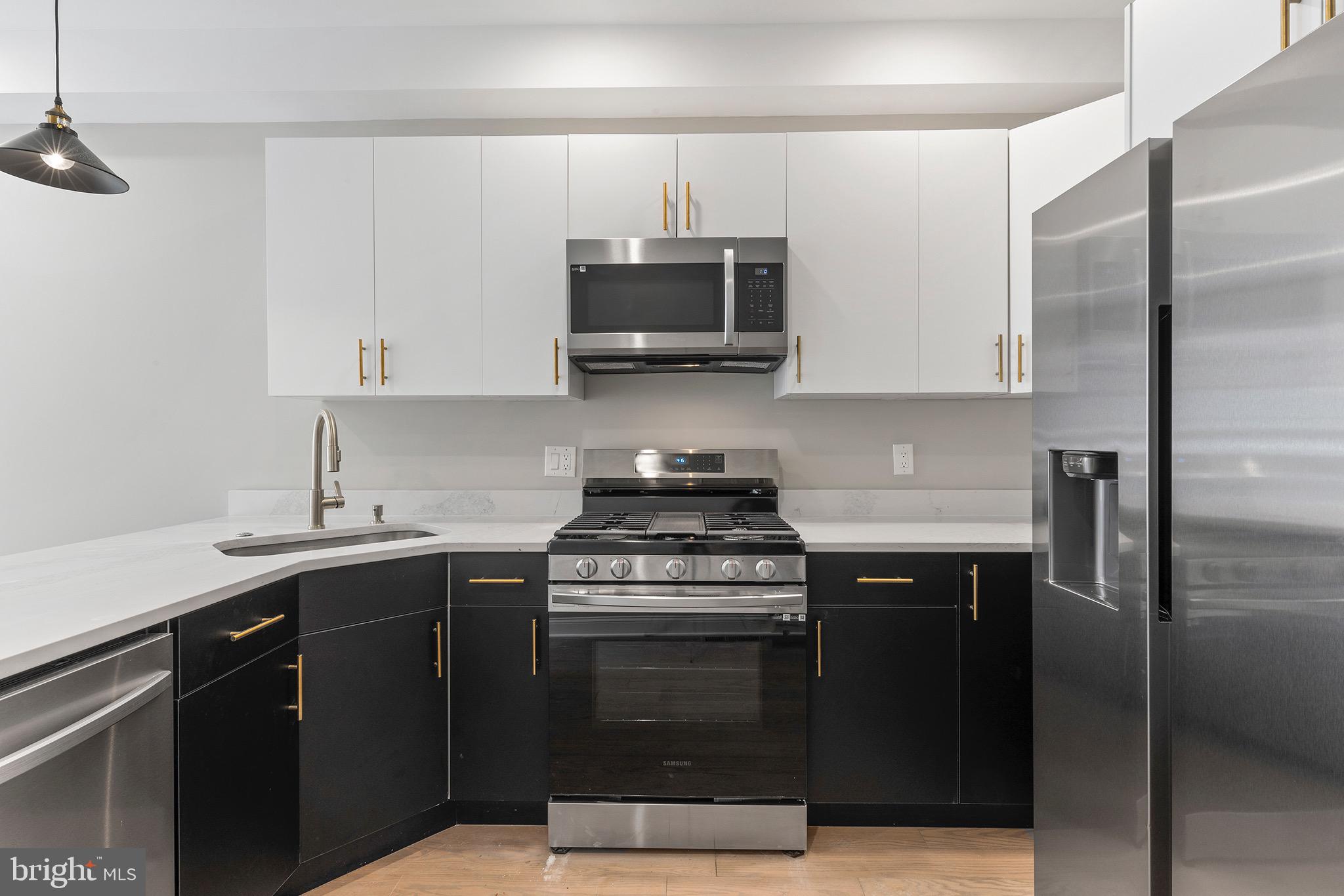 3921 Mount Vernon St #2