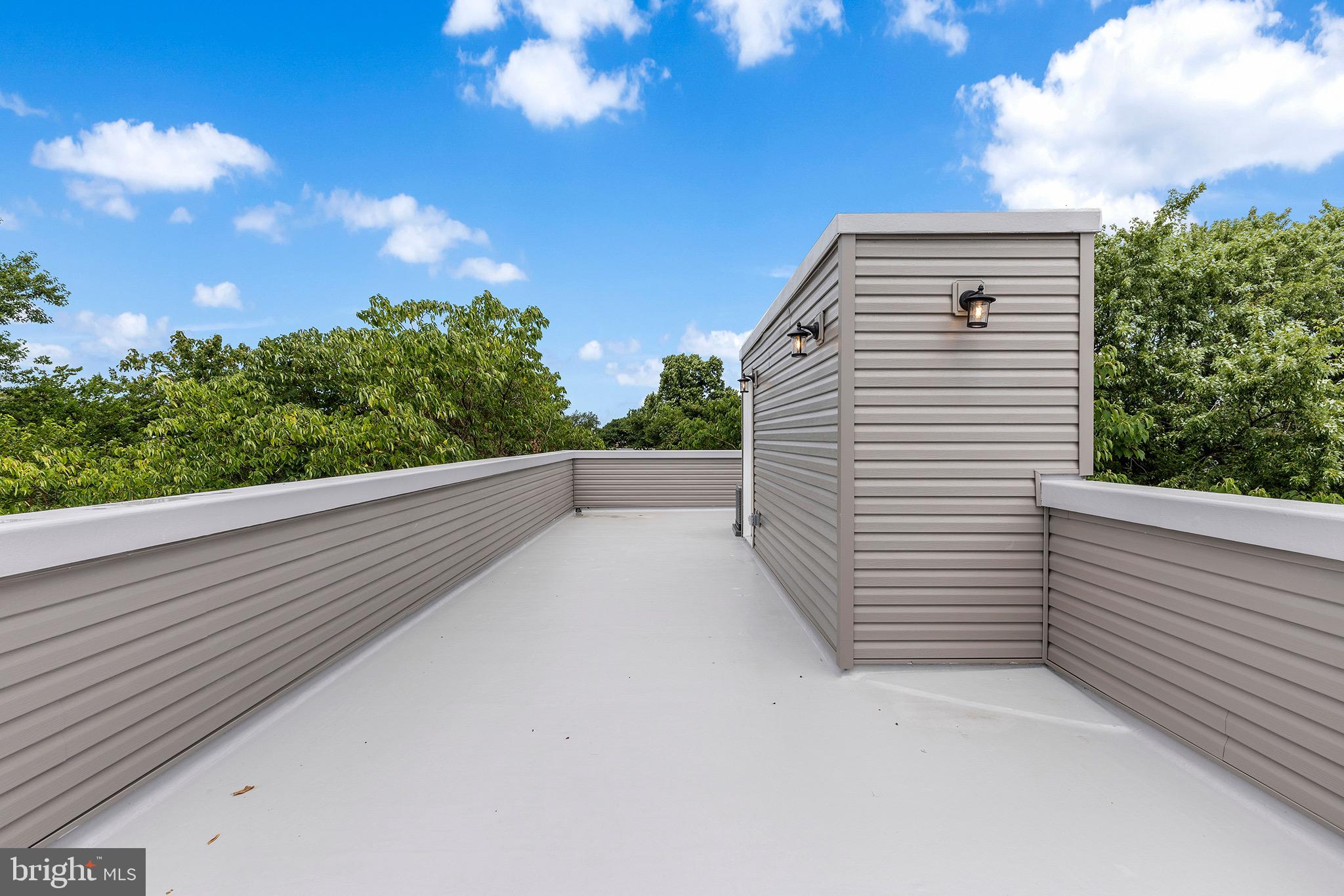 3921 Mount Vernon St #2