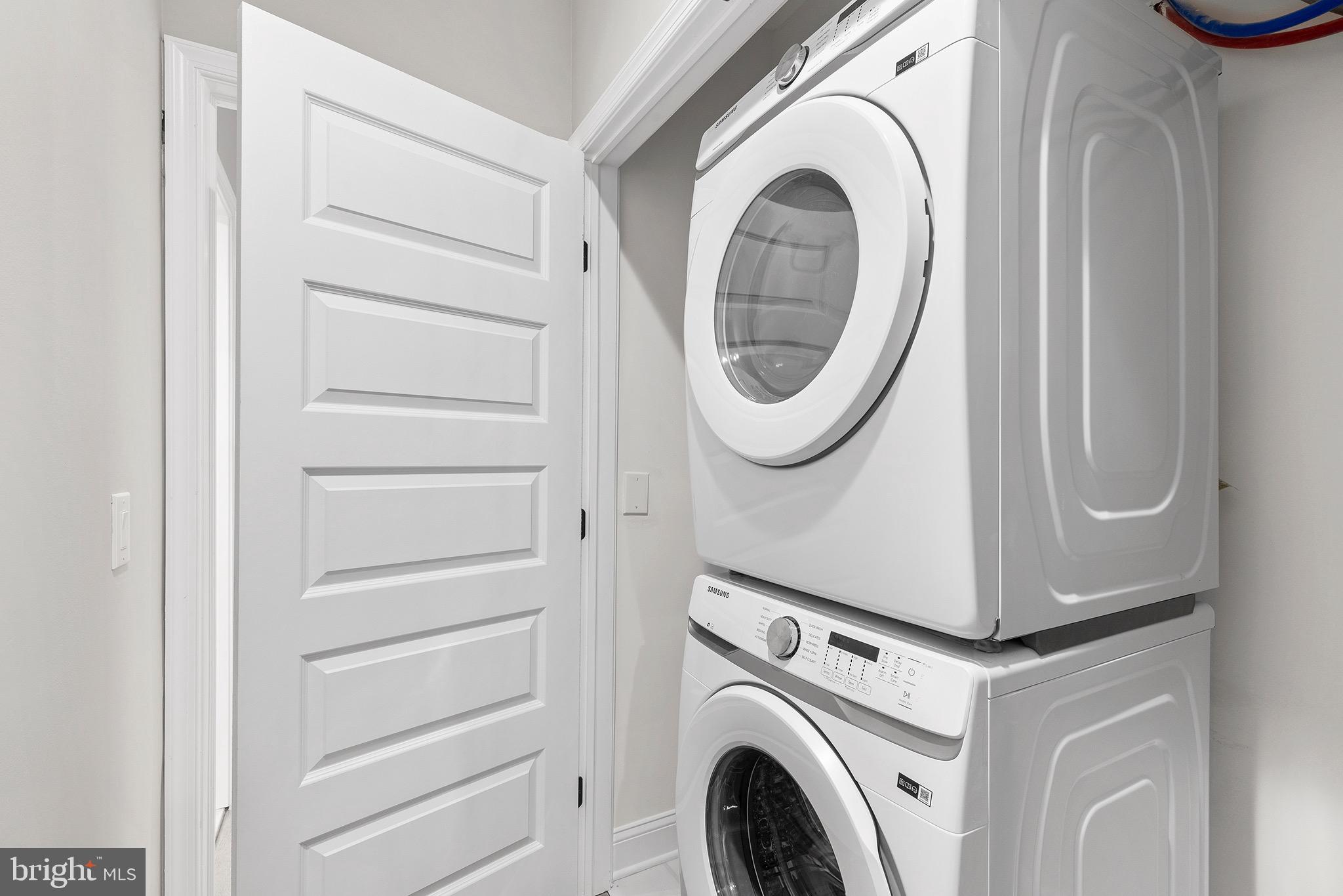 3921 Mount Vernon St #2