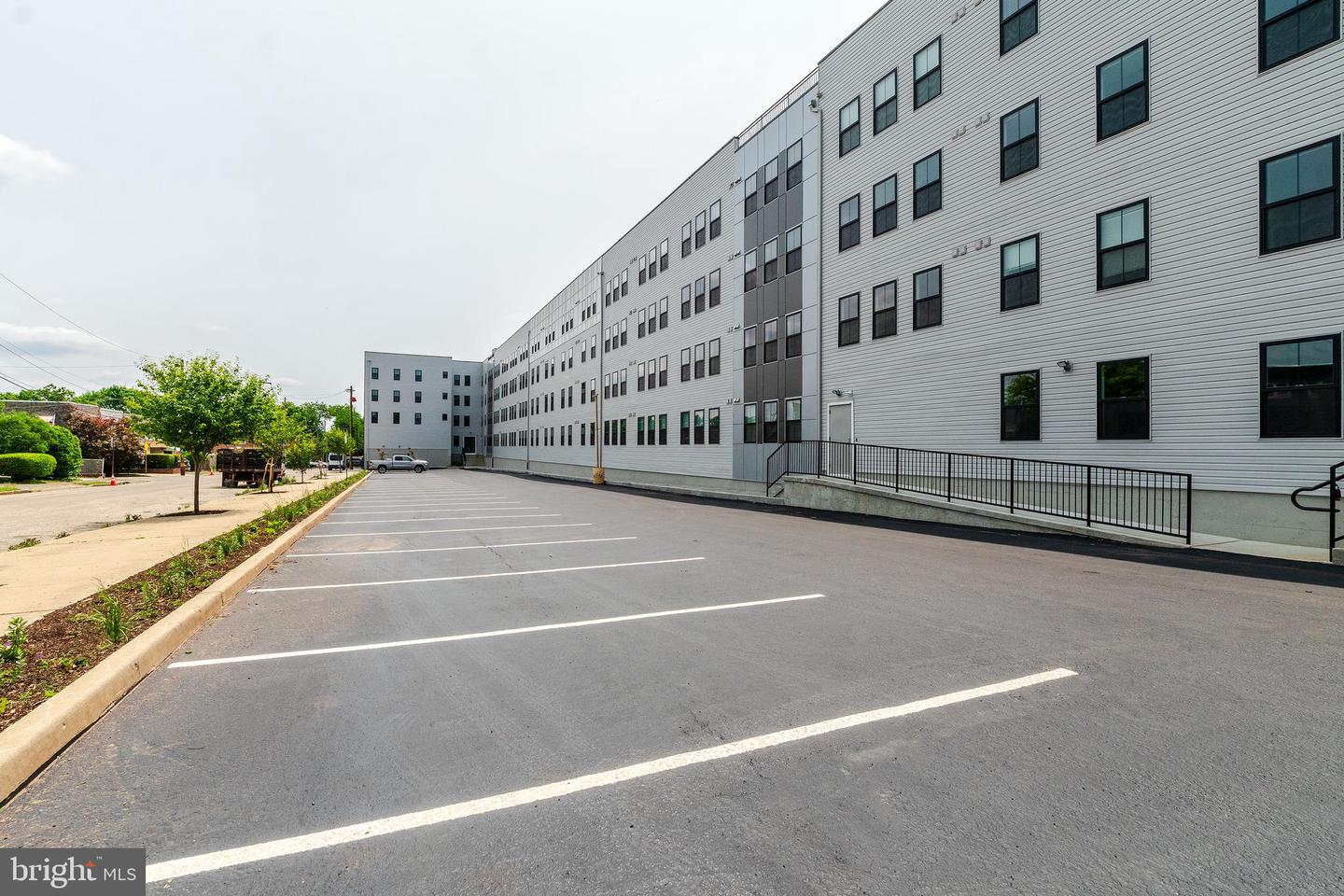 1201 W GIRARD AVE #ONE BEDROOM