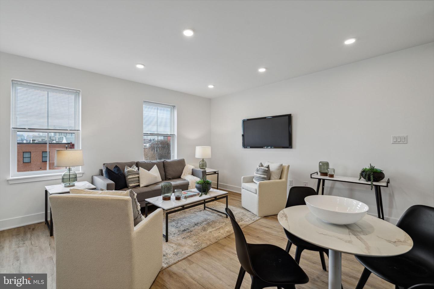 1201 W GIRARD AVE #ONE BEDROOM