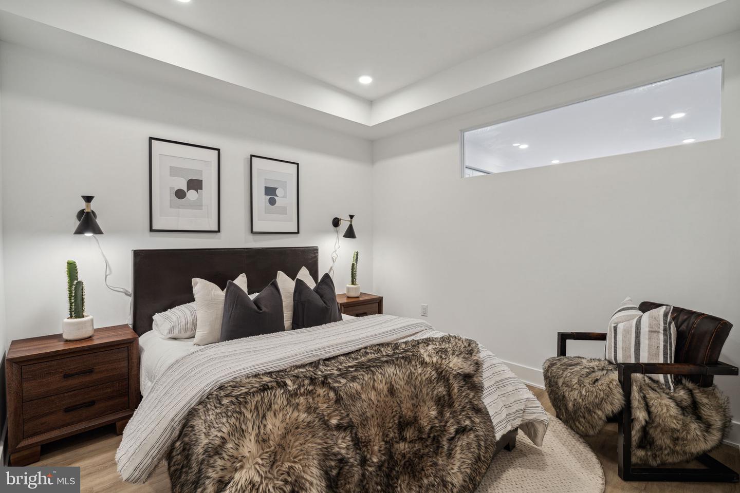 1201 W GIRARD AVE #ONE BEDROOM