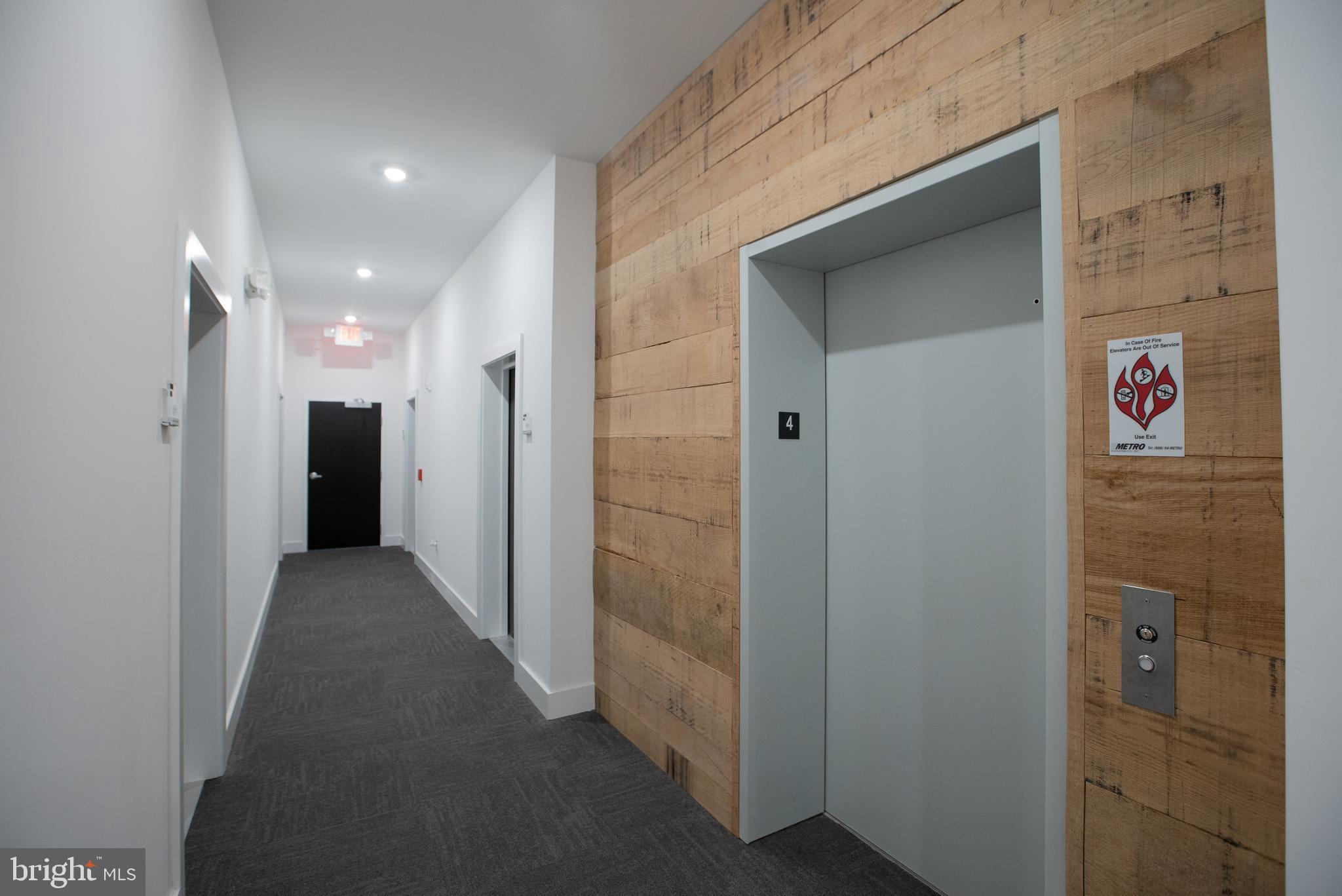 2940 W THOMPSON ST #UNIT 403