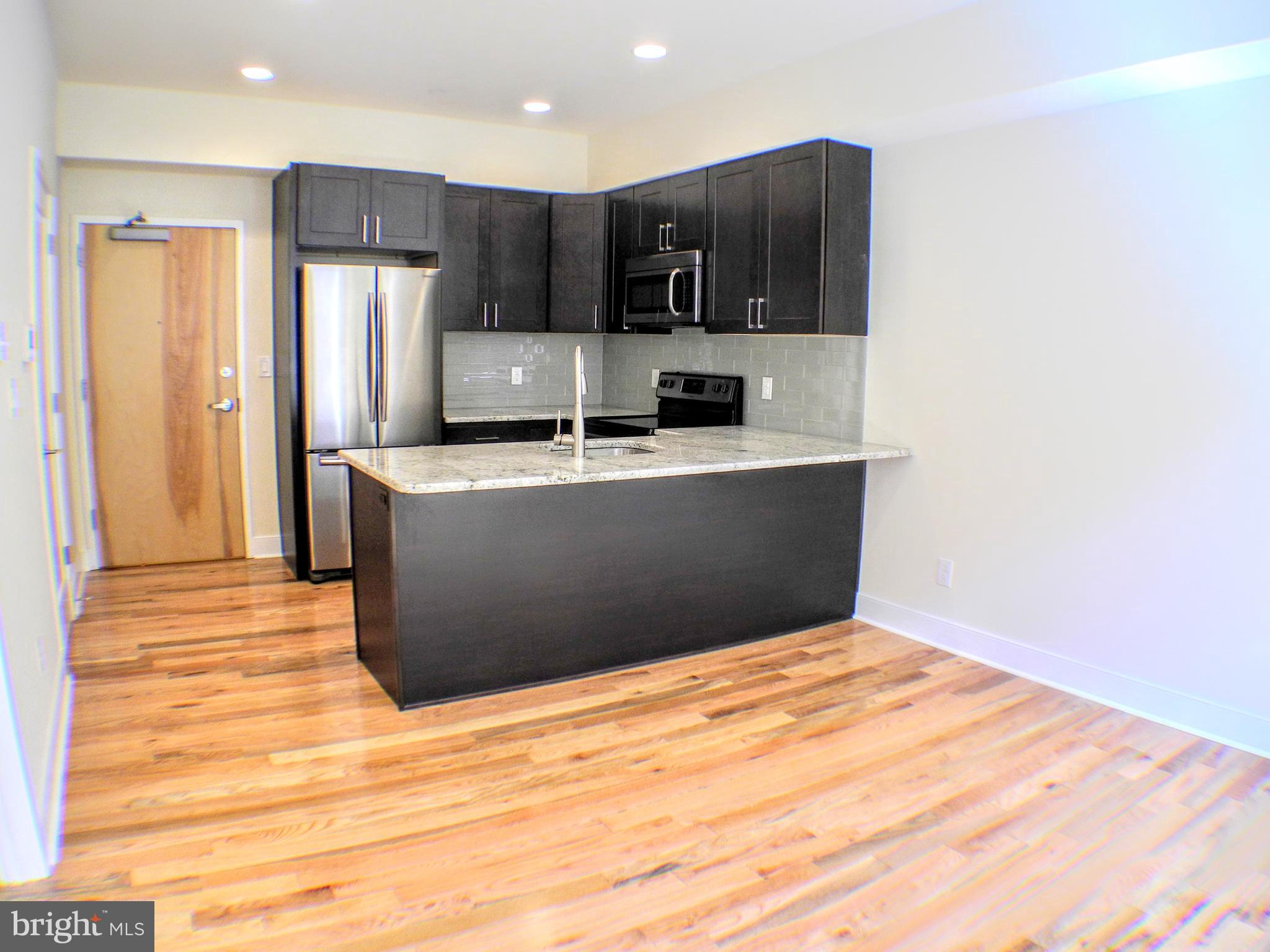 1242 POINT BREEZE AVE #UNIT 303