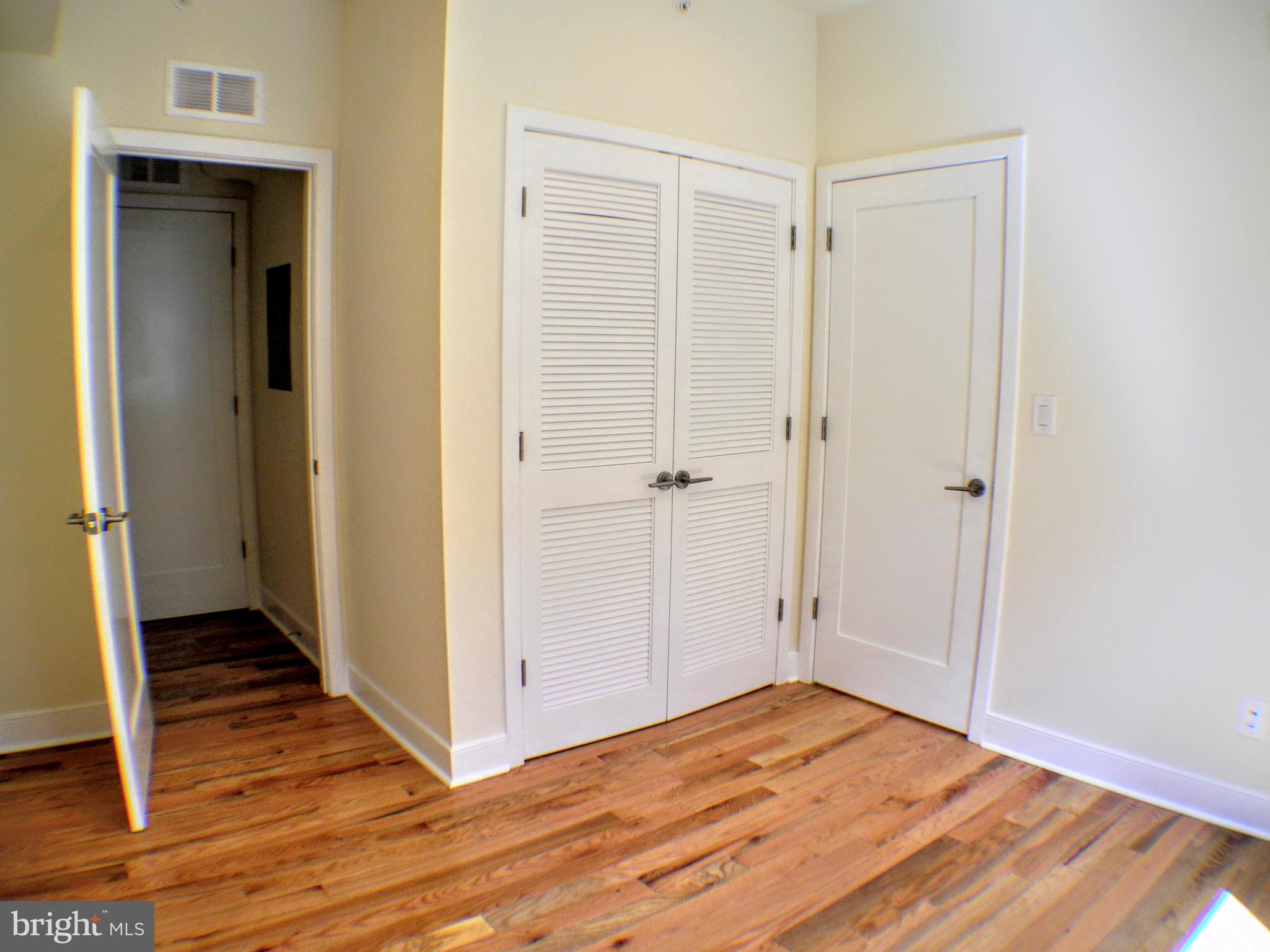 1242 POINT BREEZE AVE #UNIT 303