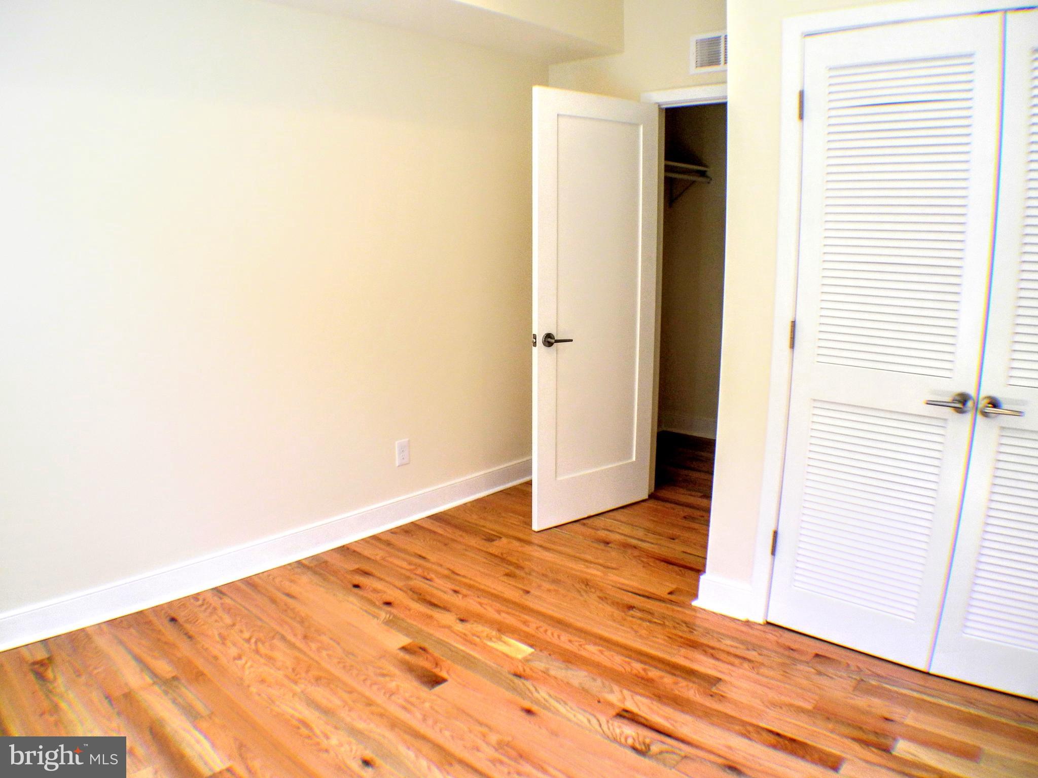 1242 POINT BREEZE AVE #UNIT 303