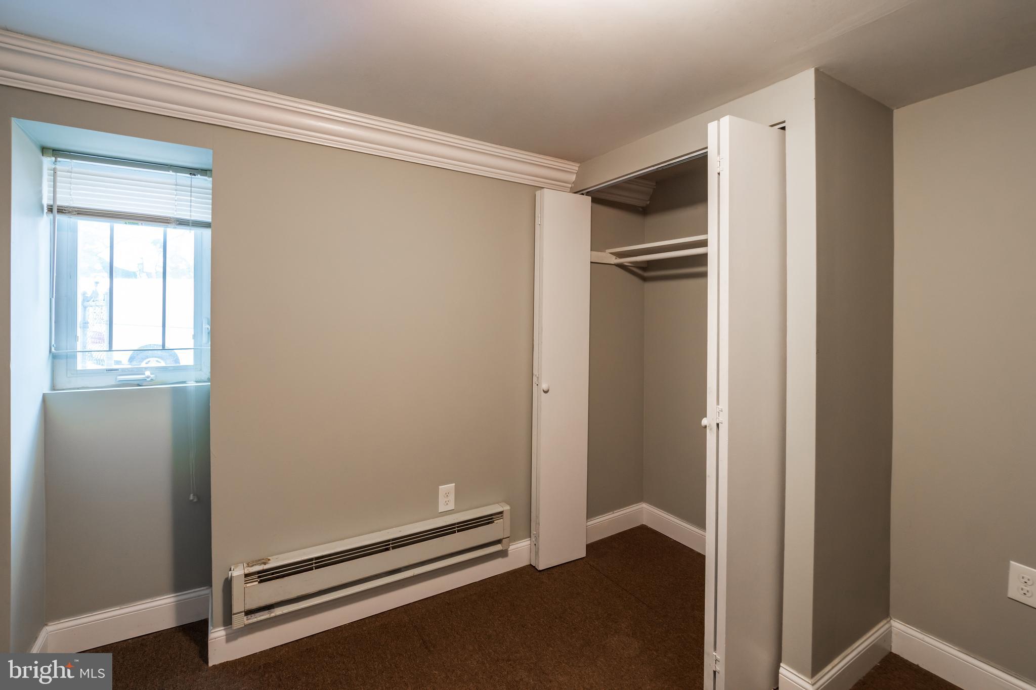 5774 N 20TH ST #LOWER UNIT