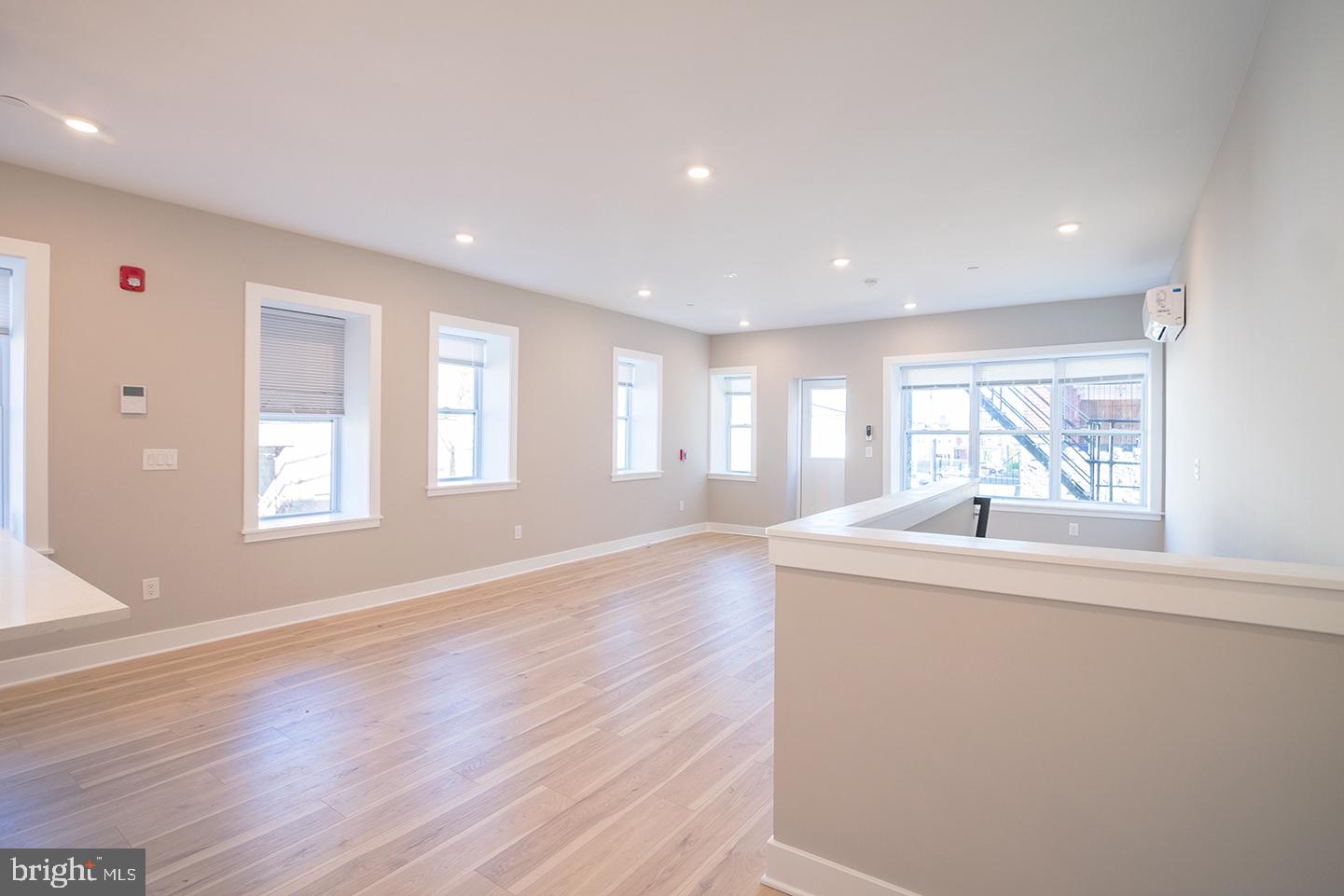 129 S 49TH ST #UNIT 1R