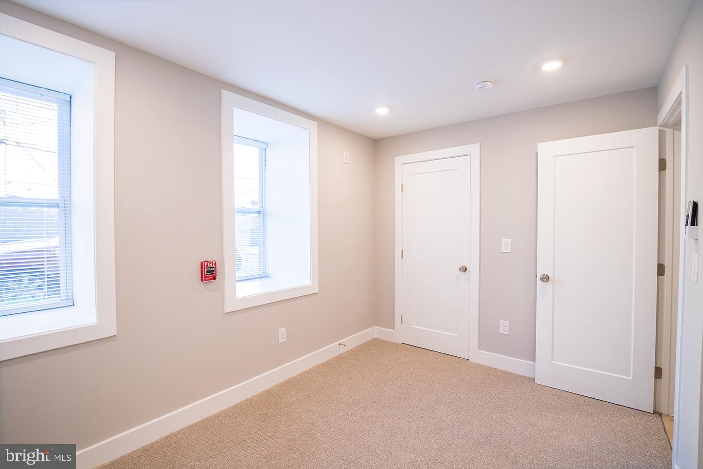 129 S 49TH ST #UNIT 1R