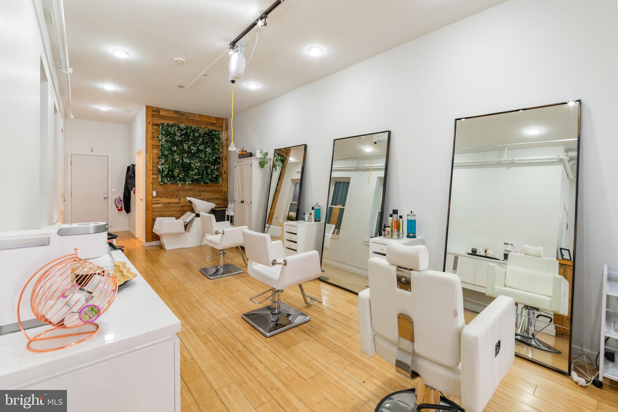 927 N 2nd St #1st Fl