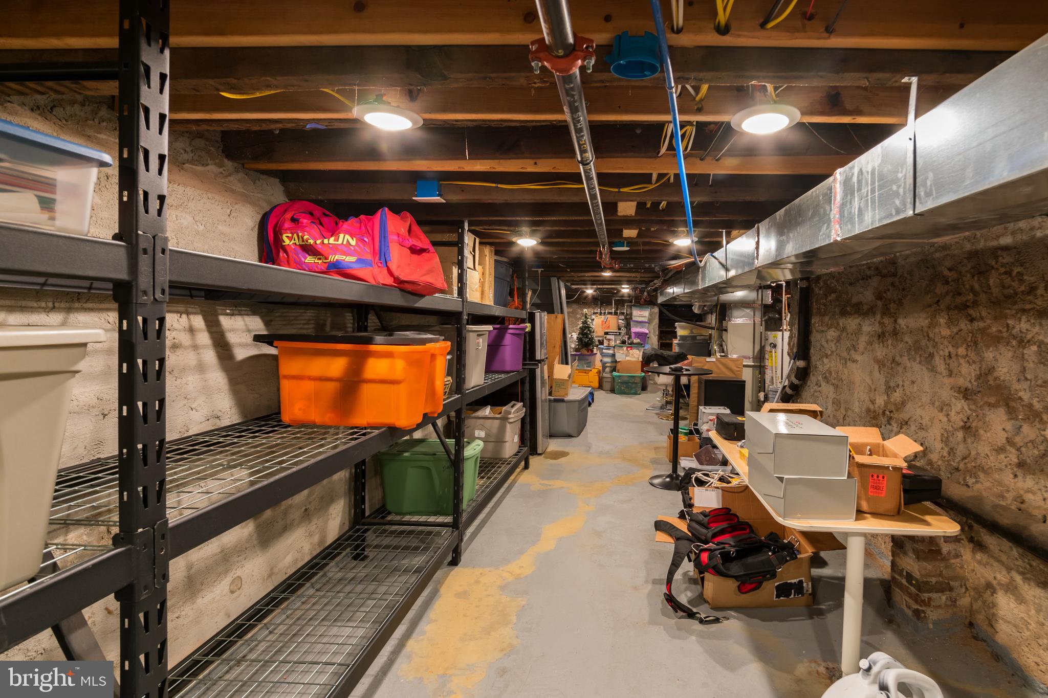 927 N 2nd St #1st Fl