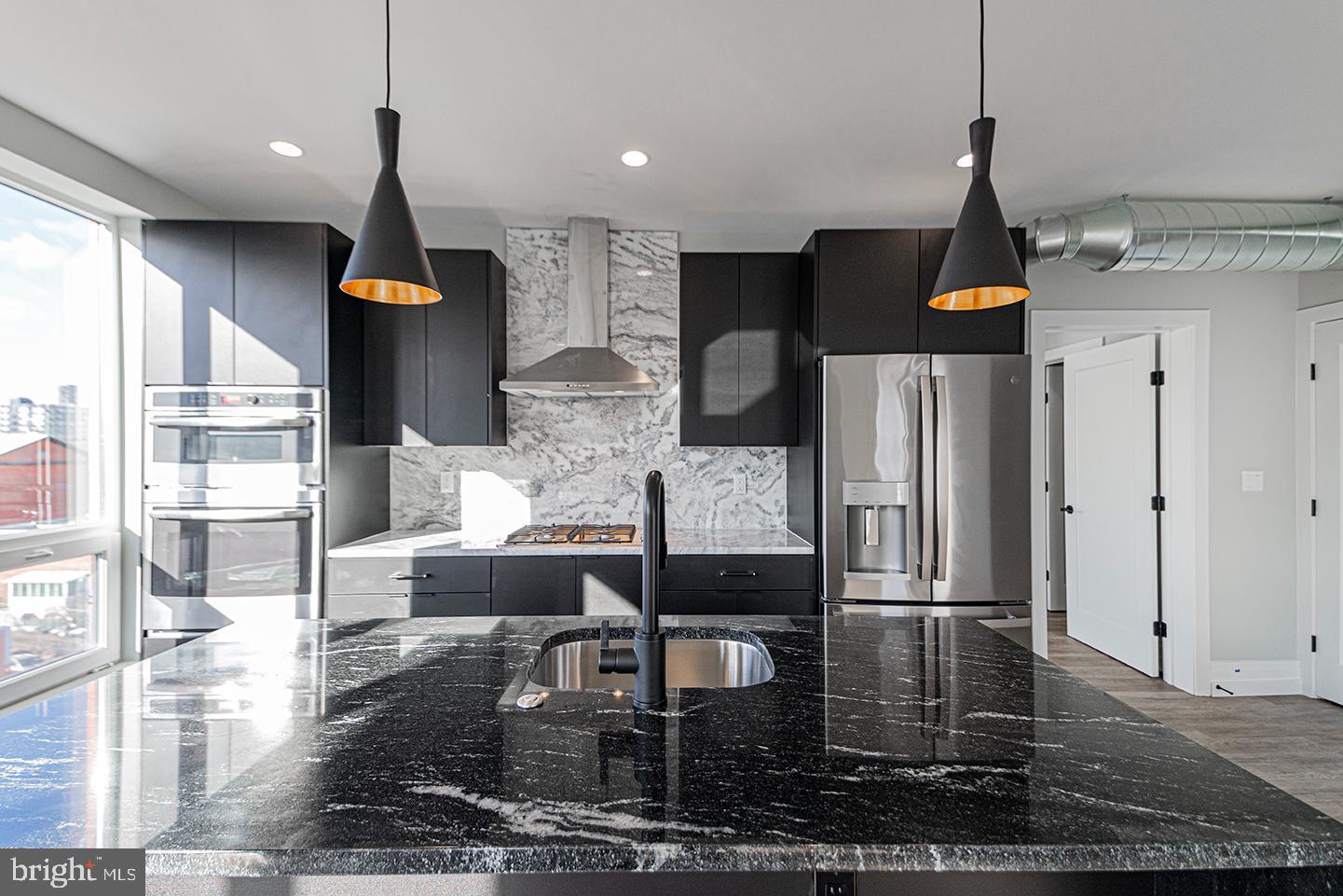 526 BROWN ST #UNIT 505