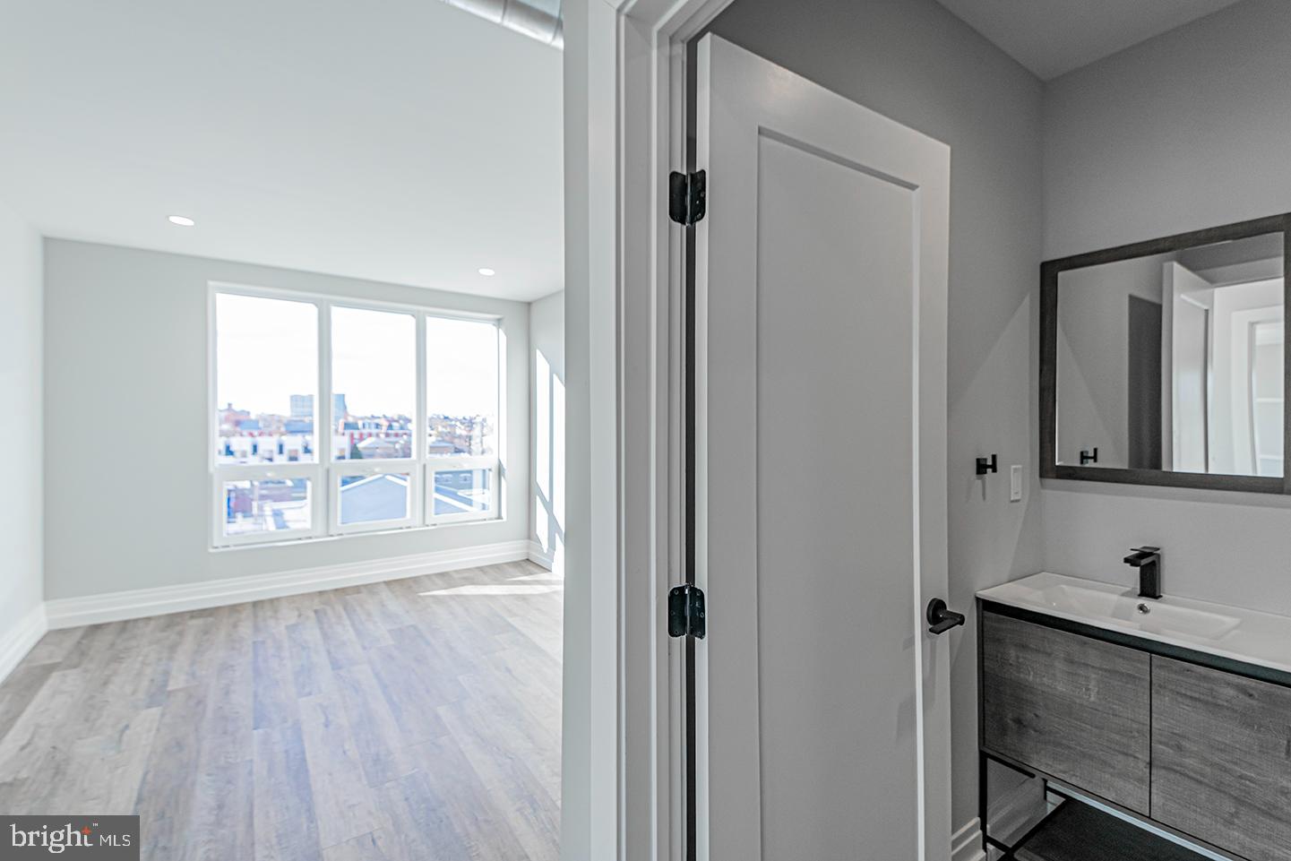 526 BROWN ST #UNIT 505