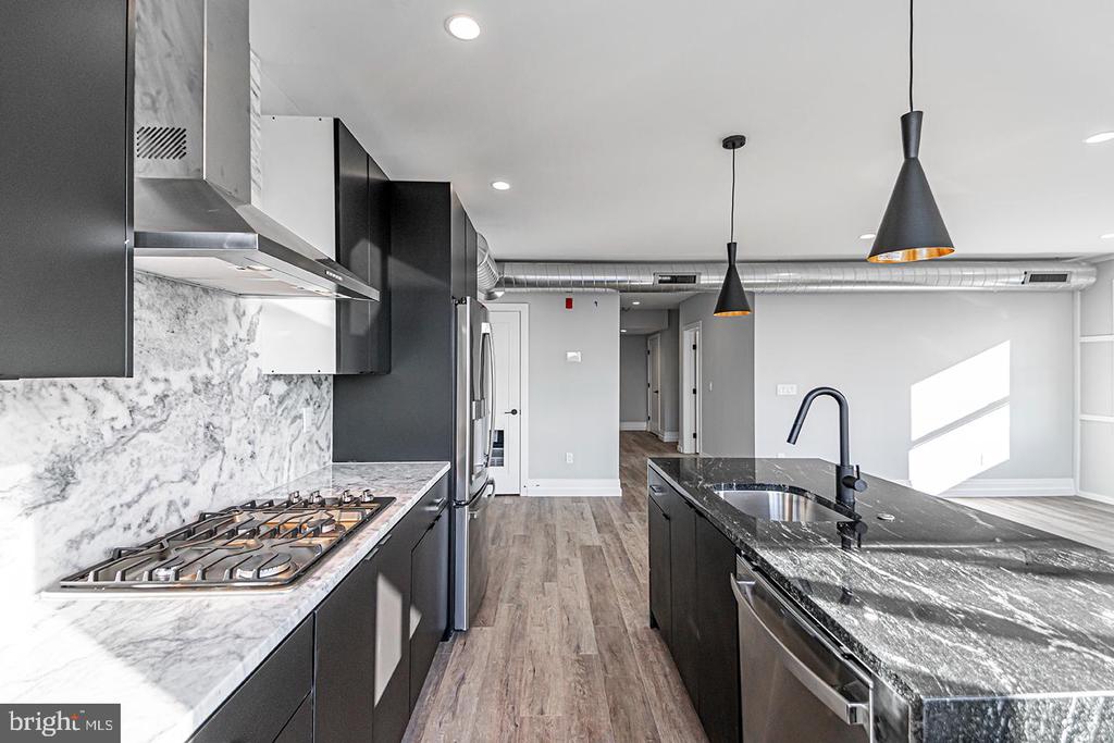 526 BROWN ST #UNIT 505